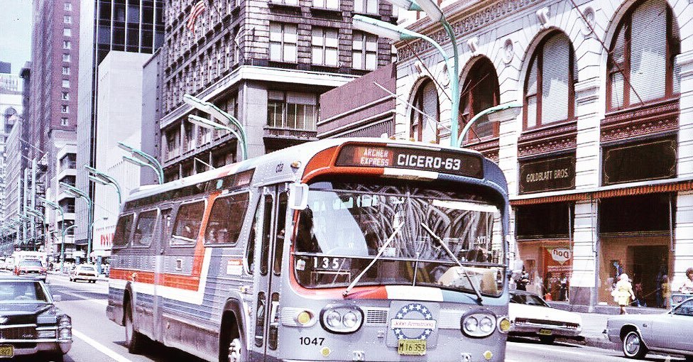 Here is a photo of an Archer Express Bicentennial CTA Bus pass by the