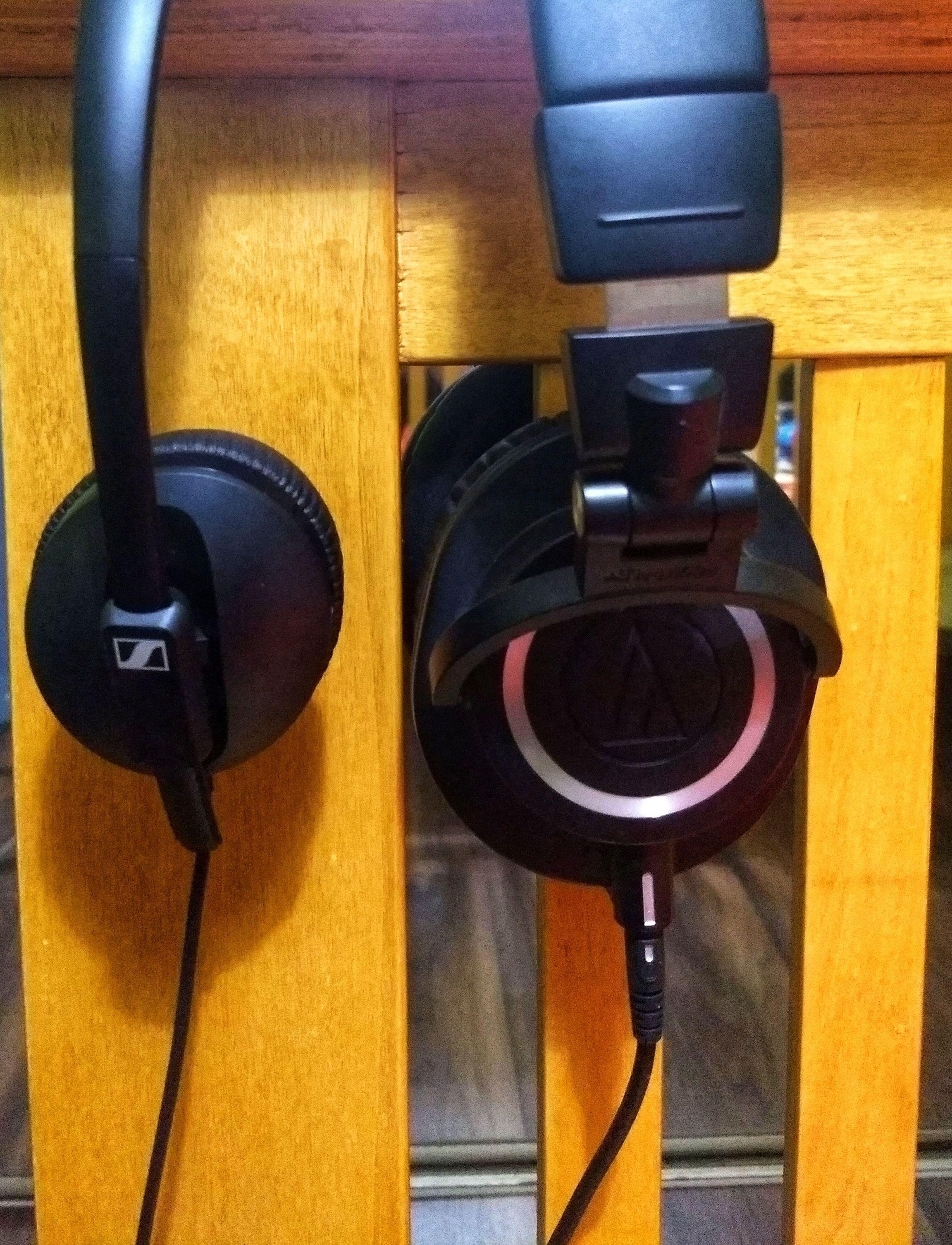 Sennheiser HD 100 A decent pair of on On Ears r/headphones
