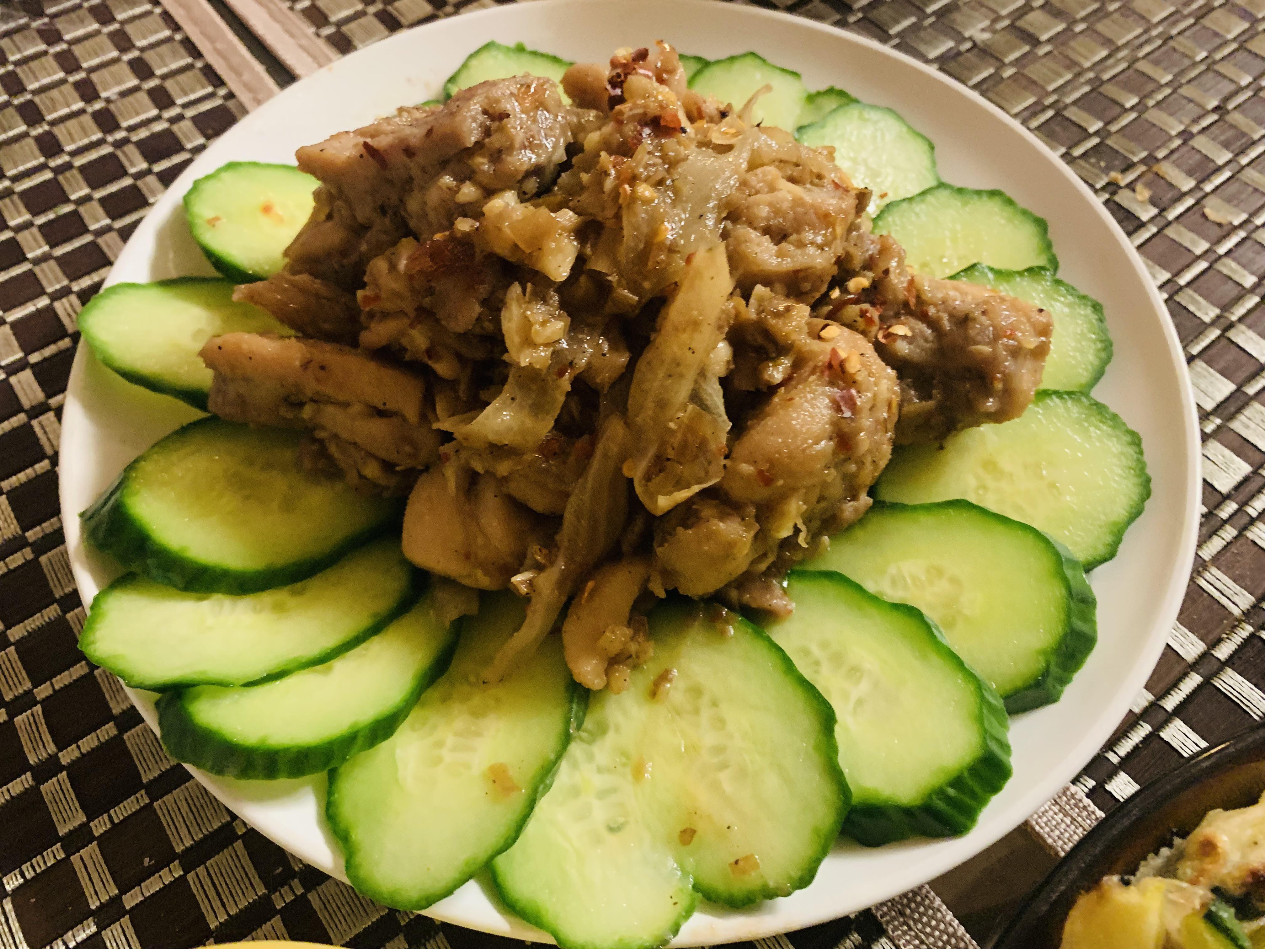 [homemade] Vietnamese Lemongrass Chili Chicken r/food