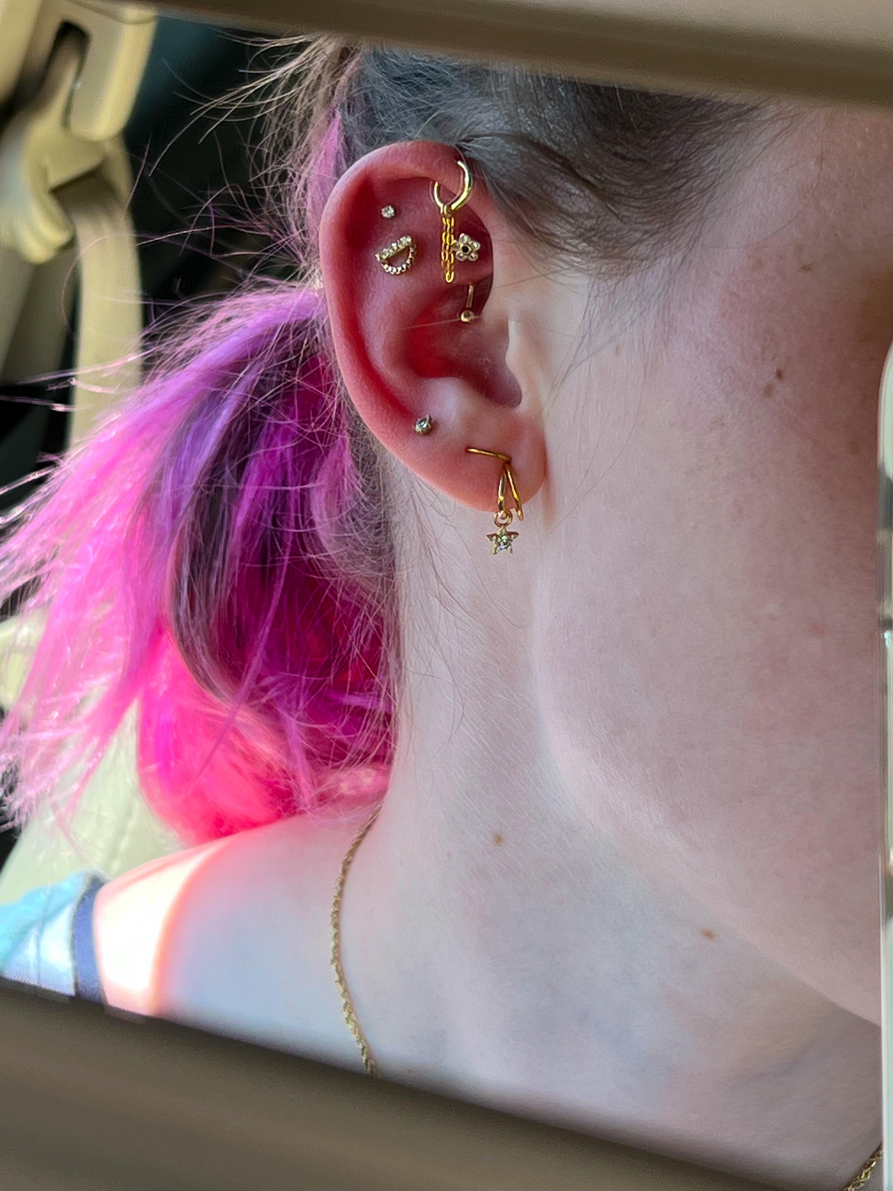 Piercing numbers 14 & 15! Two flats! 🥰 r/piercing