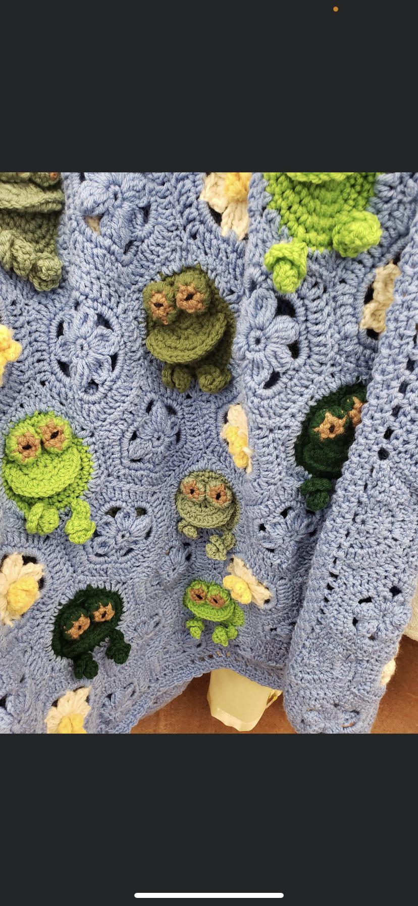 To all my frog fanatics Please help me find this pattern. I’m in love