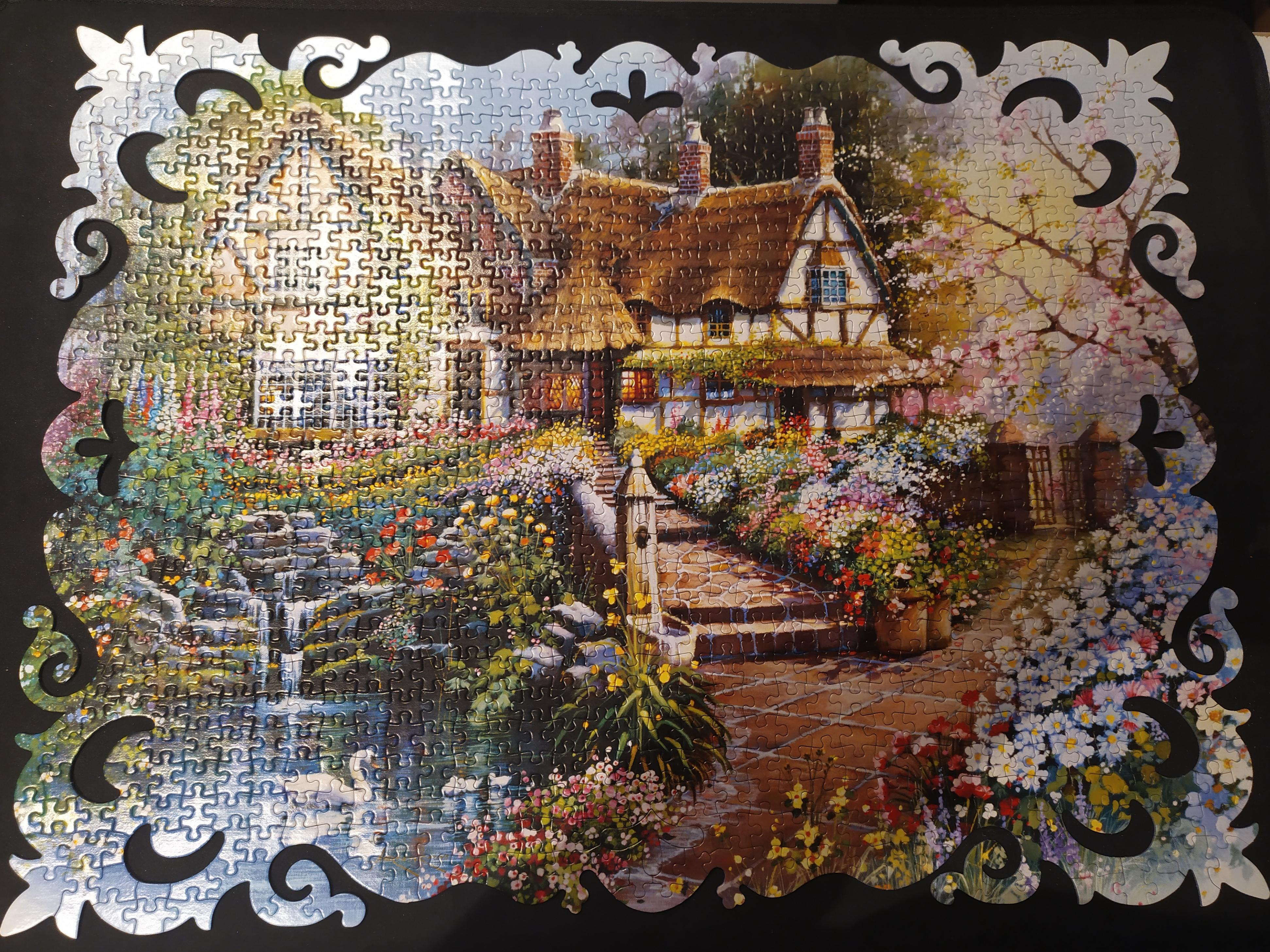 A little different! Jumbo Deco Puzzle Floral Cottage 1000pc r