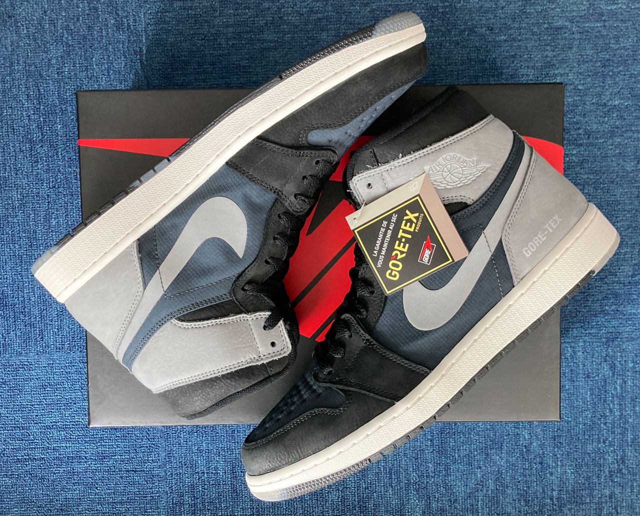 Jordan 1 Gore Tex Shadows... I mean, Particle Grey... These feel
