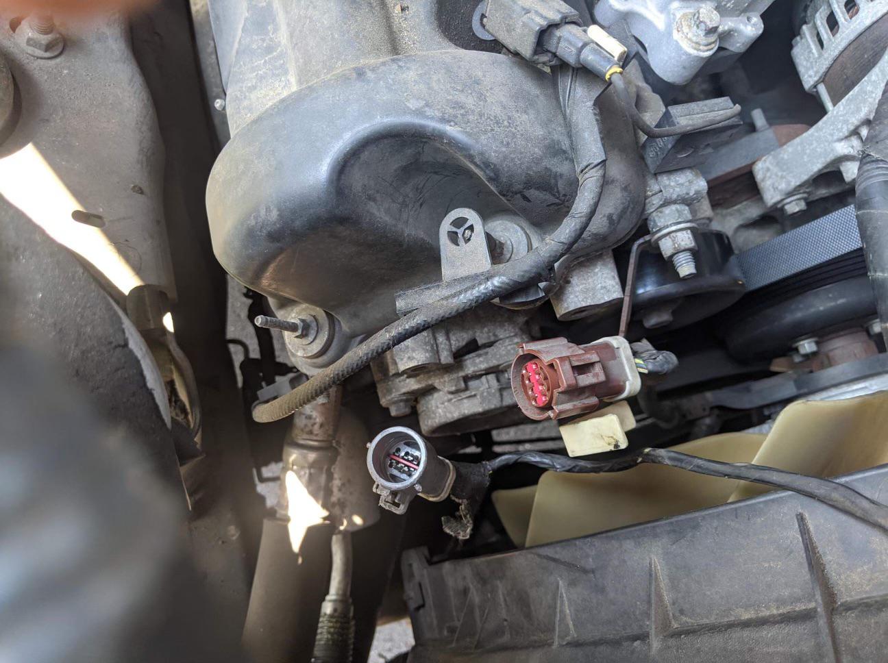 09 4.6l fan clutch wire. Mechanic unintentionally left this plug