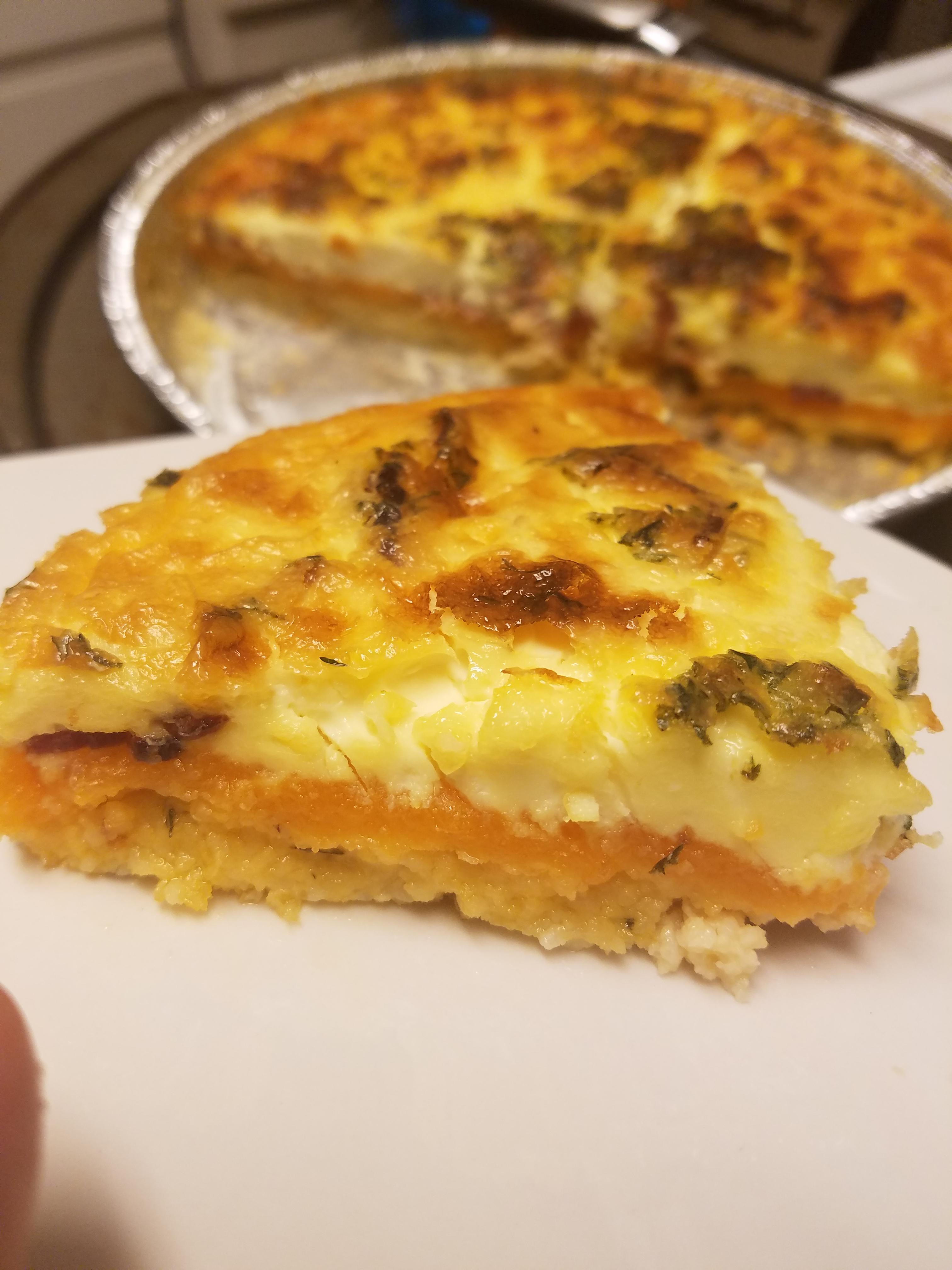 [Homemade] Bacon Cheddar Grits Quiche r/food