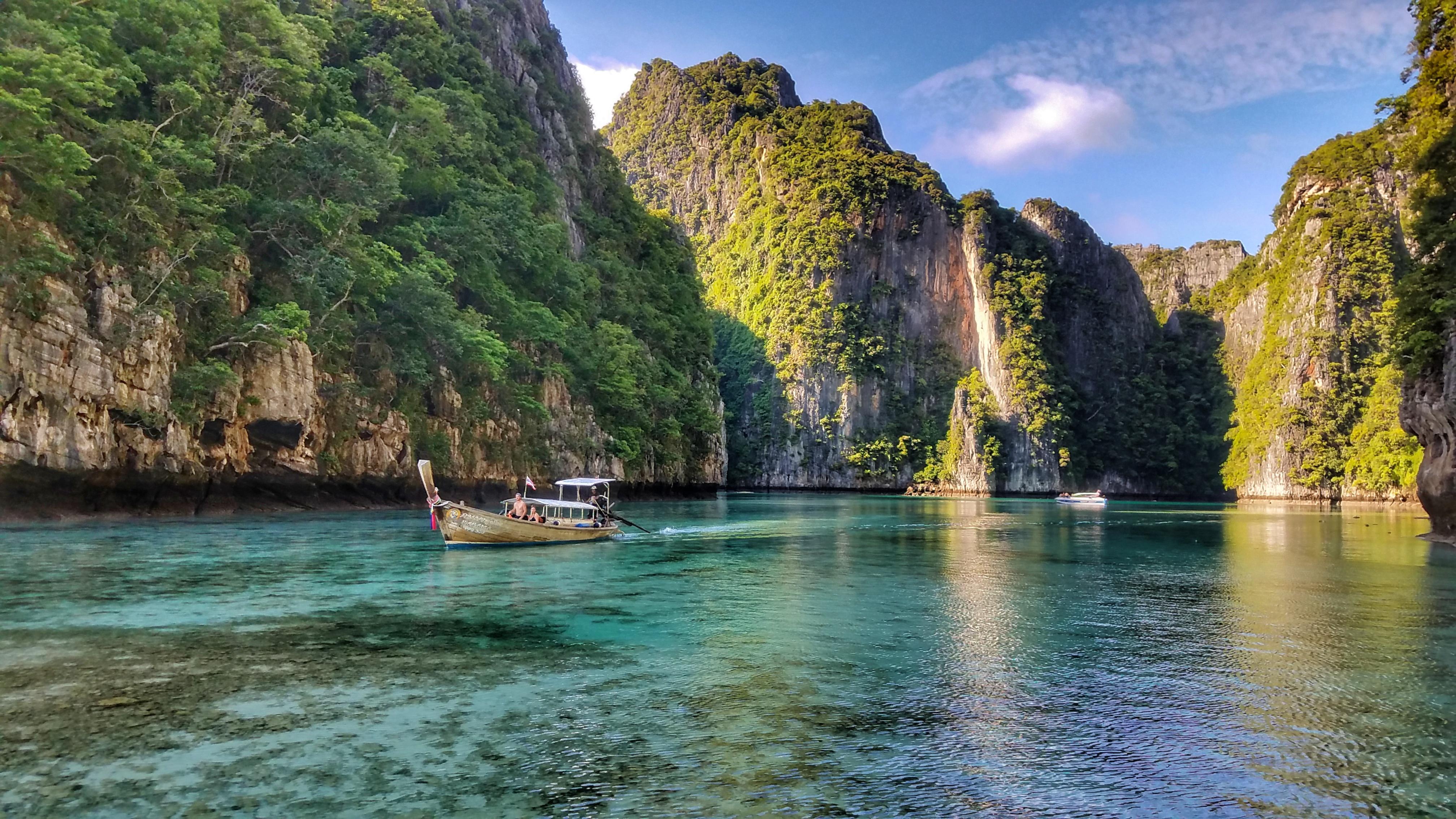 Phi Phi islands. r/Thailand
