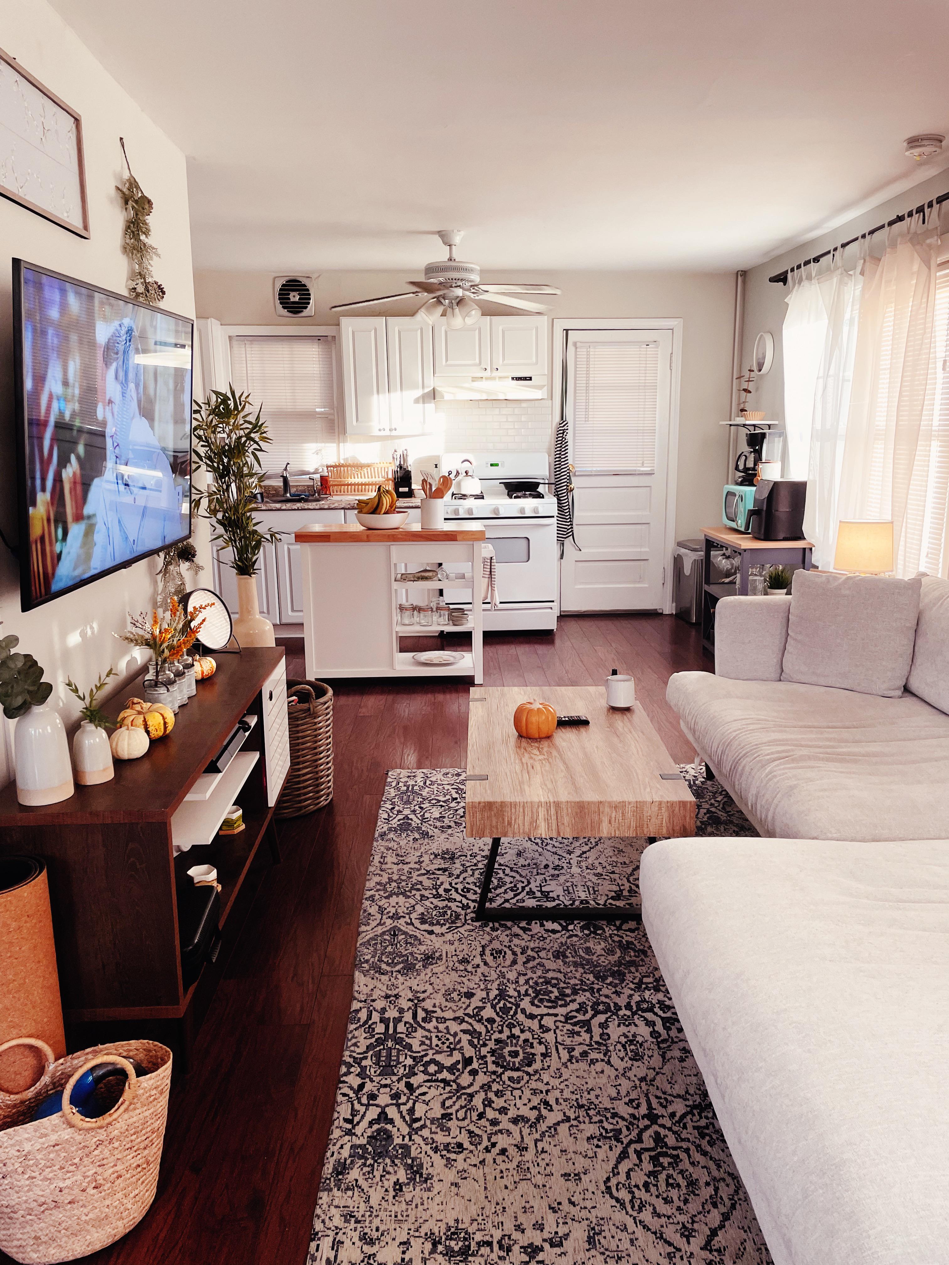 Bright apartments are a must r/CozyPlaces