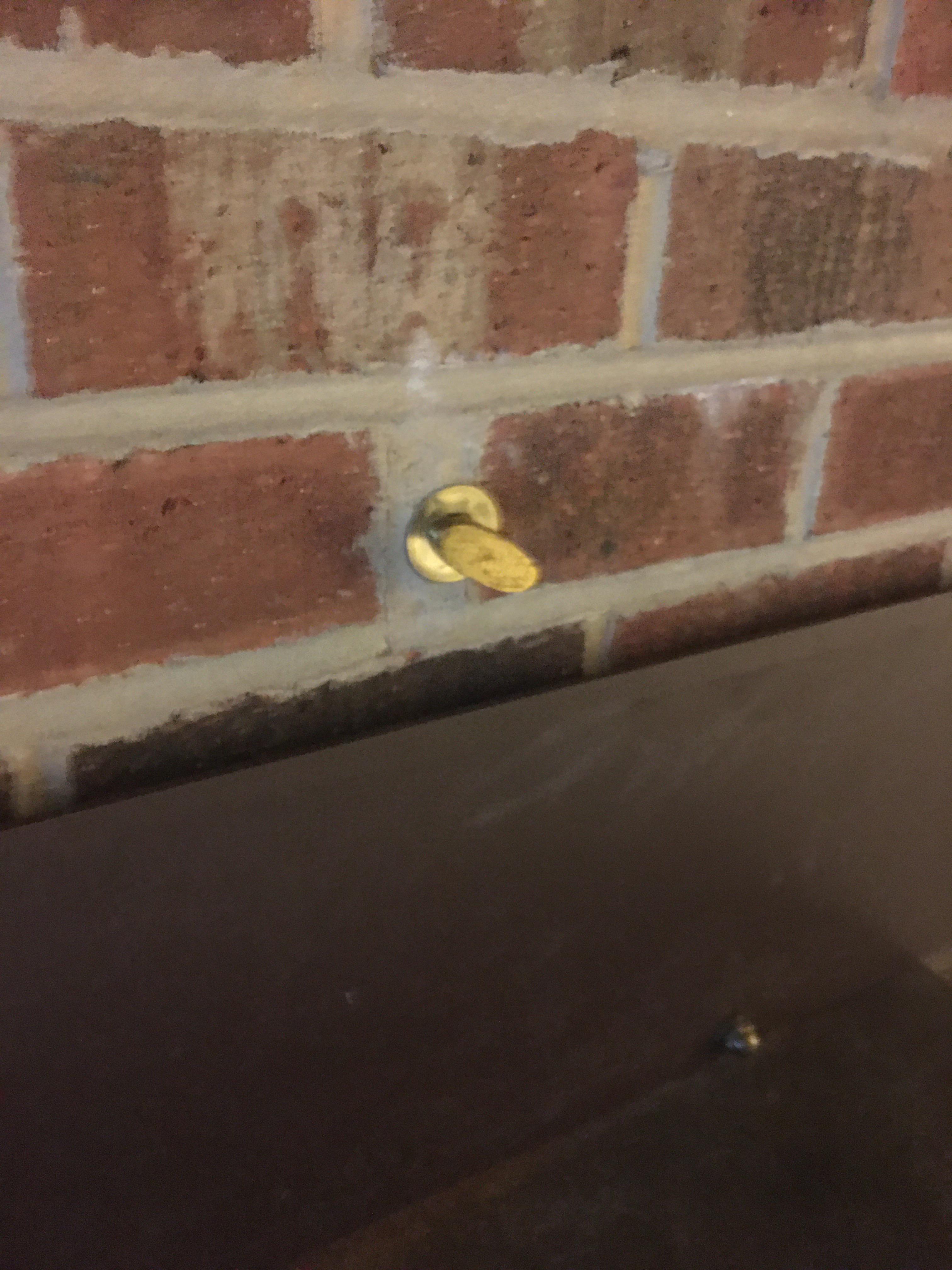 A little Flue help Which way do I turn the knob to make sure it’s open