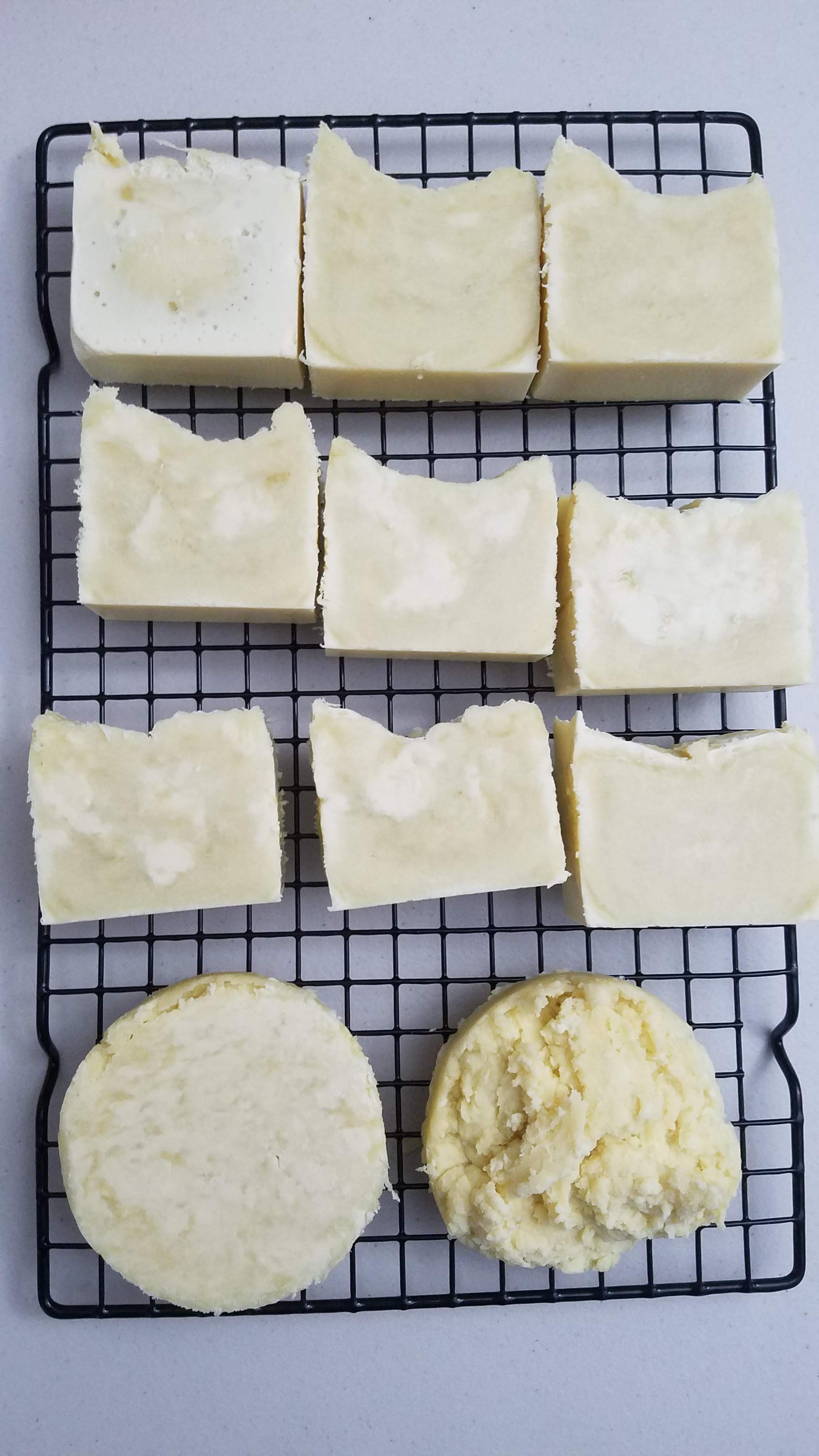 Second batch was a mix of coconut and olive oil. The top part is all