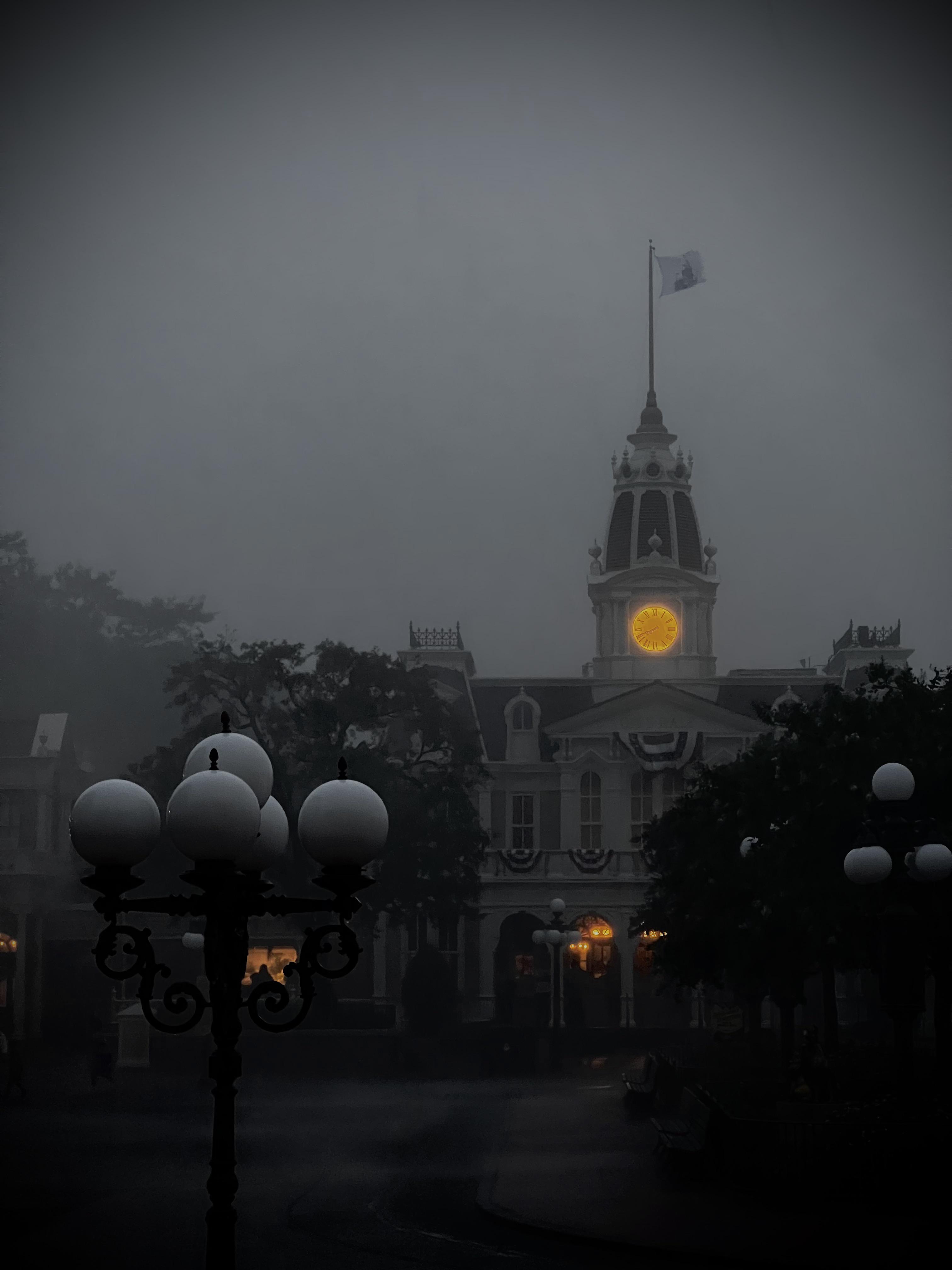 City Hall Main Street disney