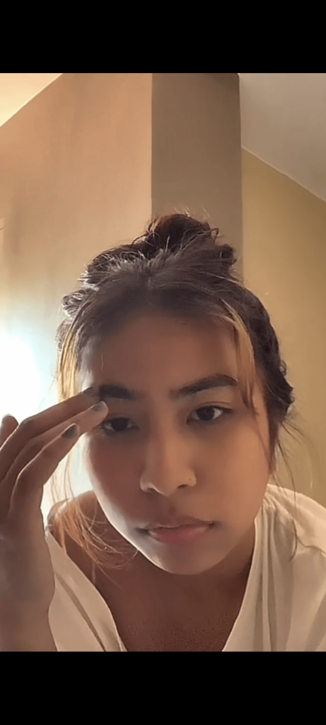 Anyone know her @ : filipina_babes