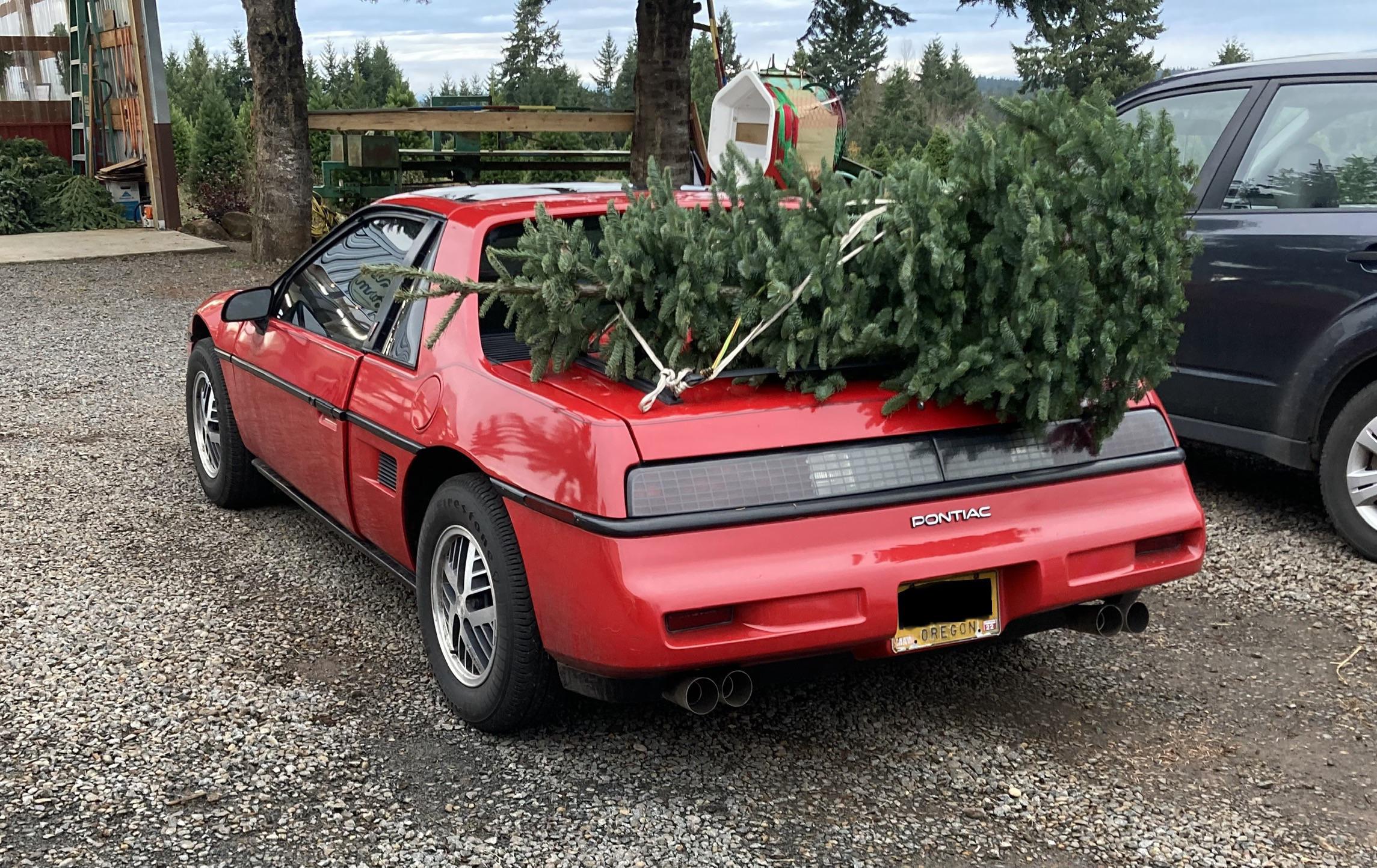 Found a use for the luggage rack r/fiero