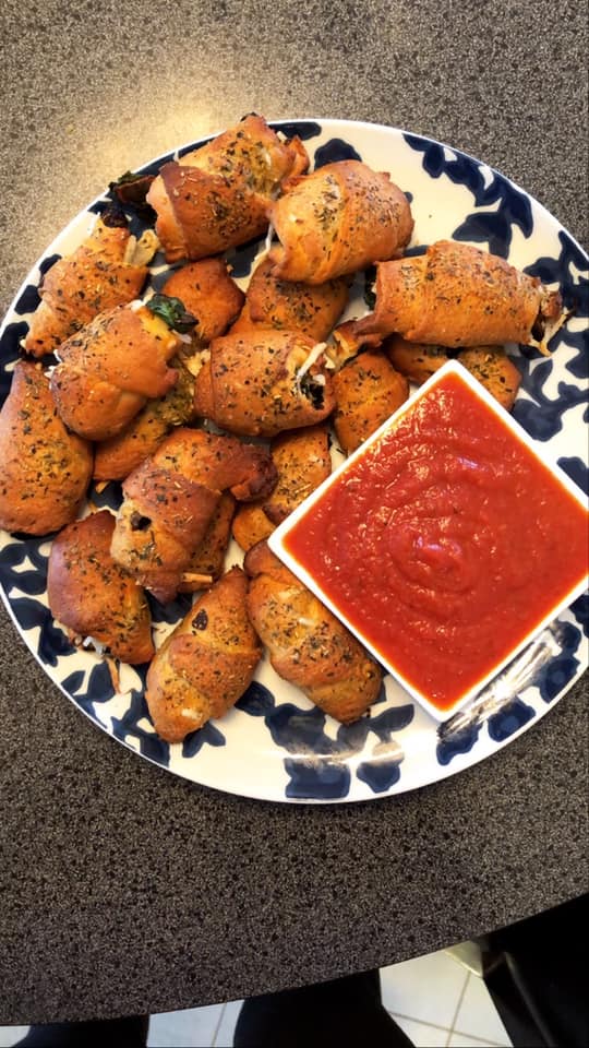 Vegan Pizza Rolls r/veganrecipes