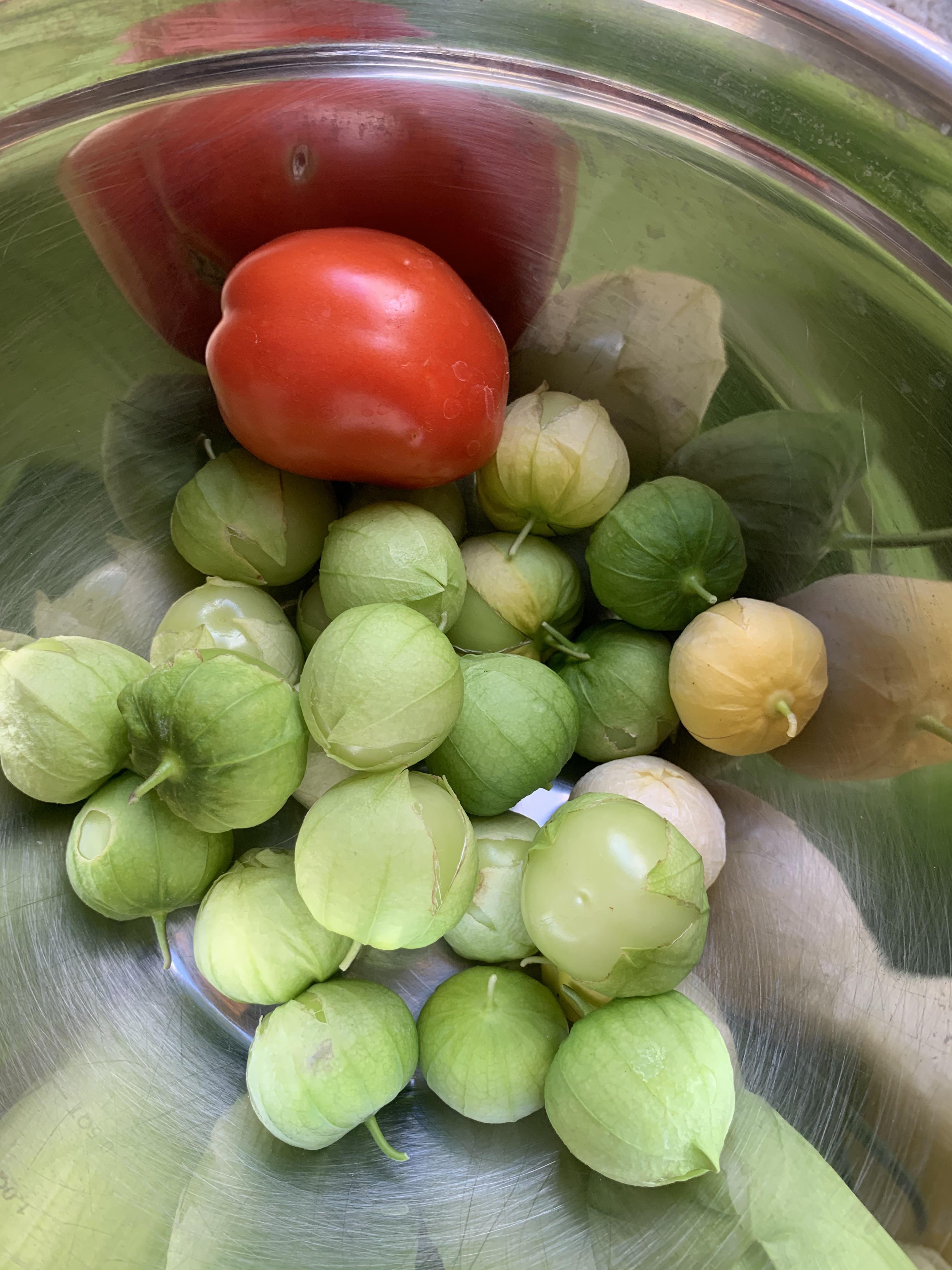 Are yellow tomatillos safe to use? For some reason one of my plants has