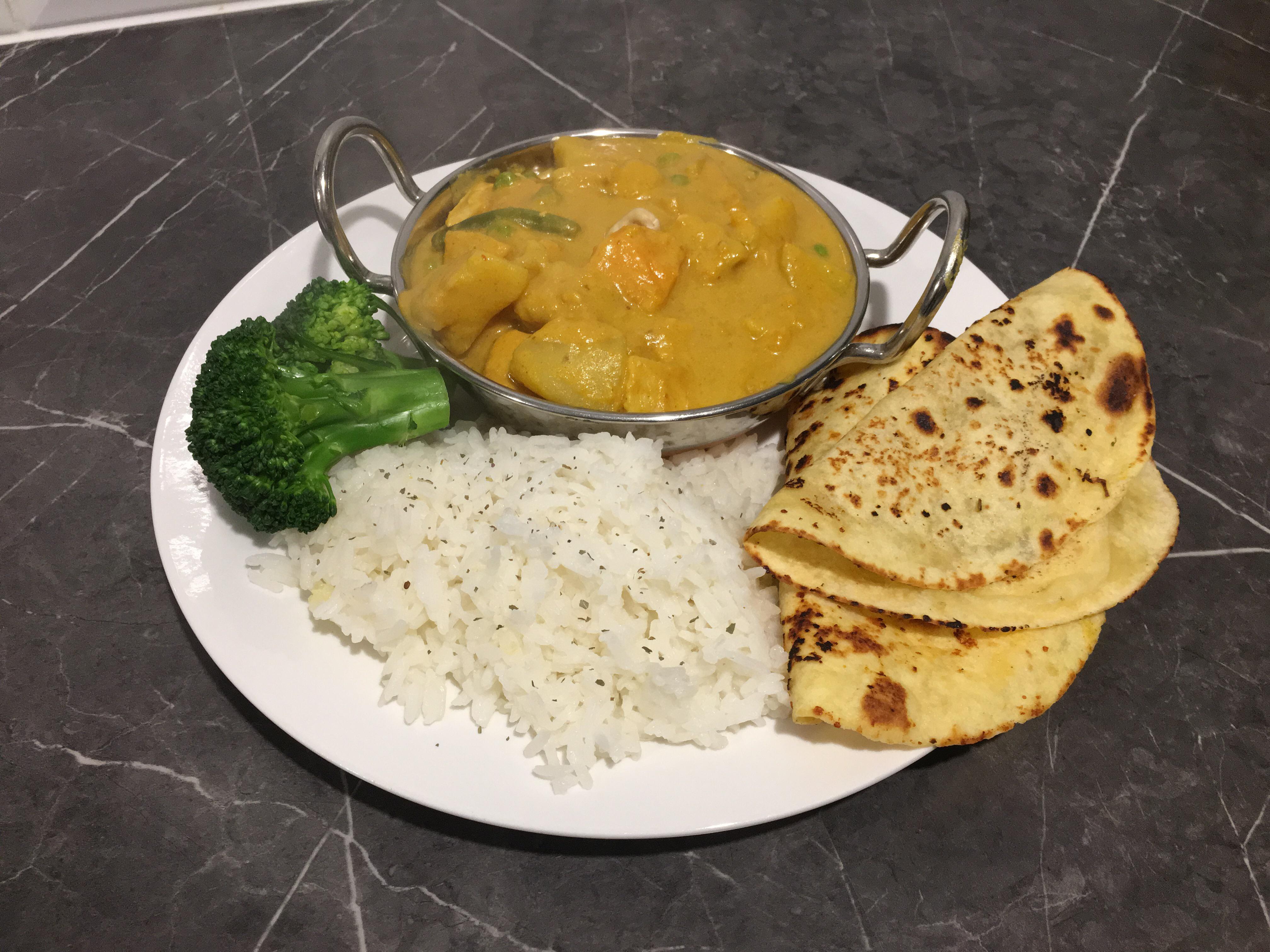 [Homemade] Chicken Korma and Rice r/food