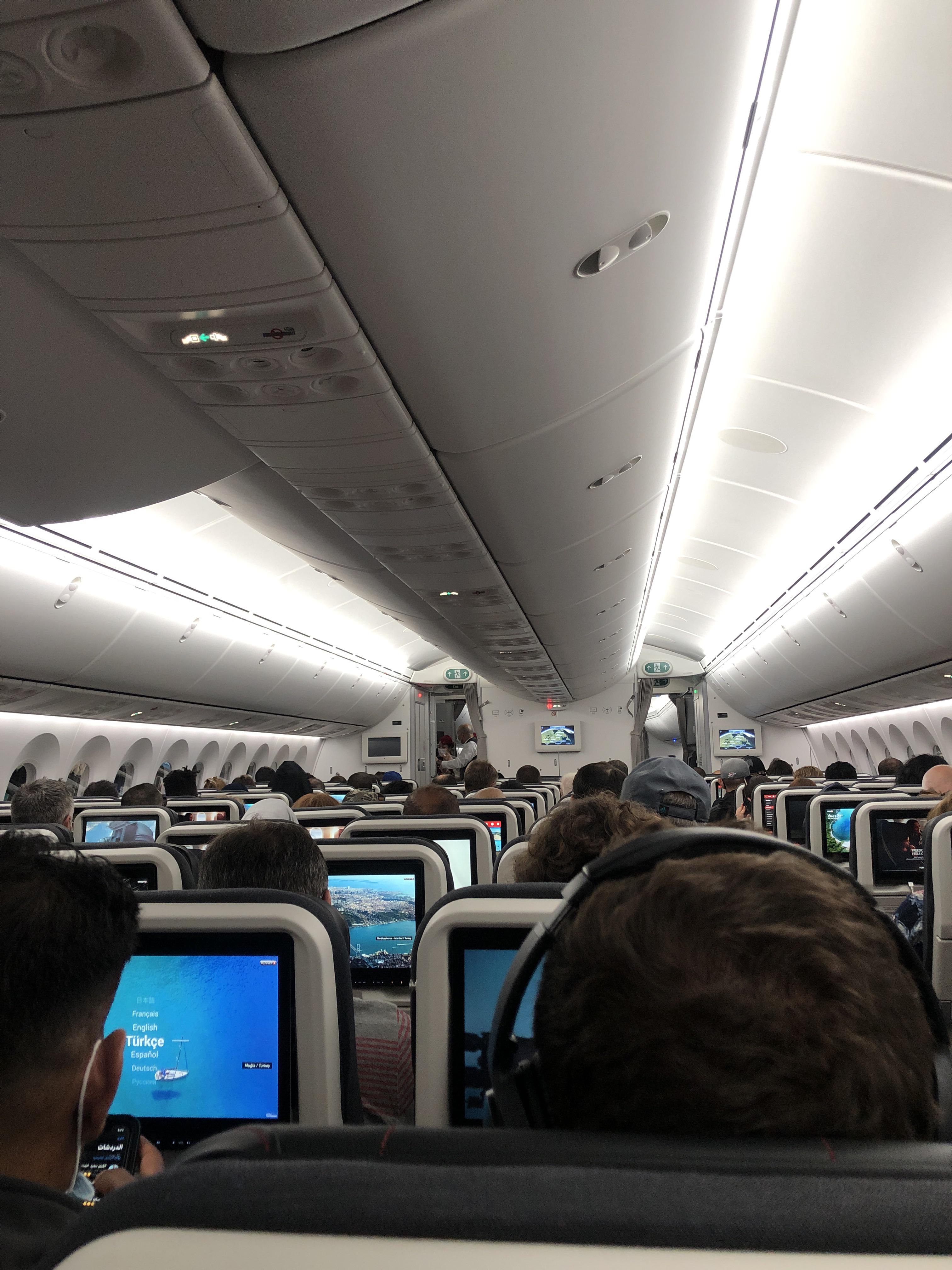 Don’t let the airlines trick you into thinking they block out middle