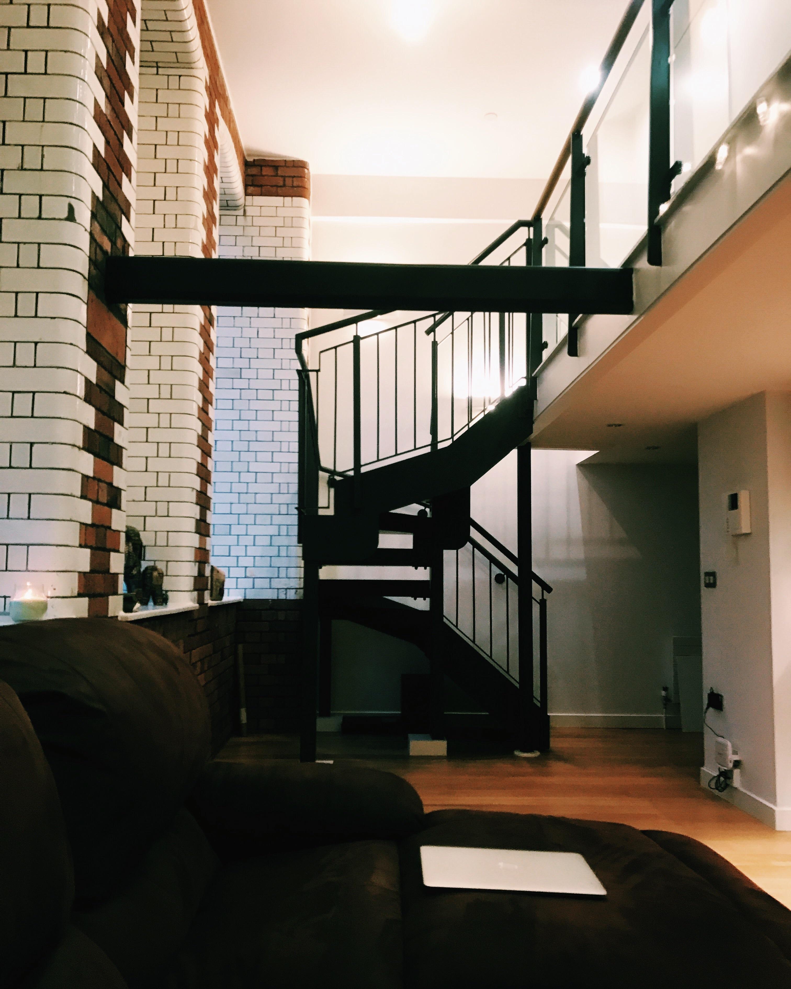 Just moved into my new place. What do you guys and girls think of the