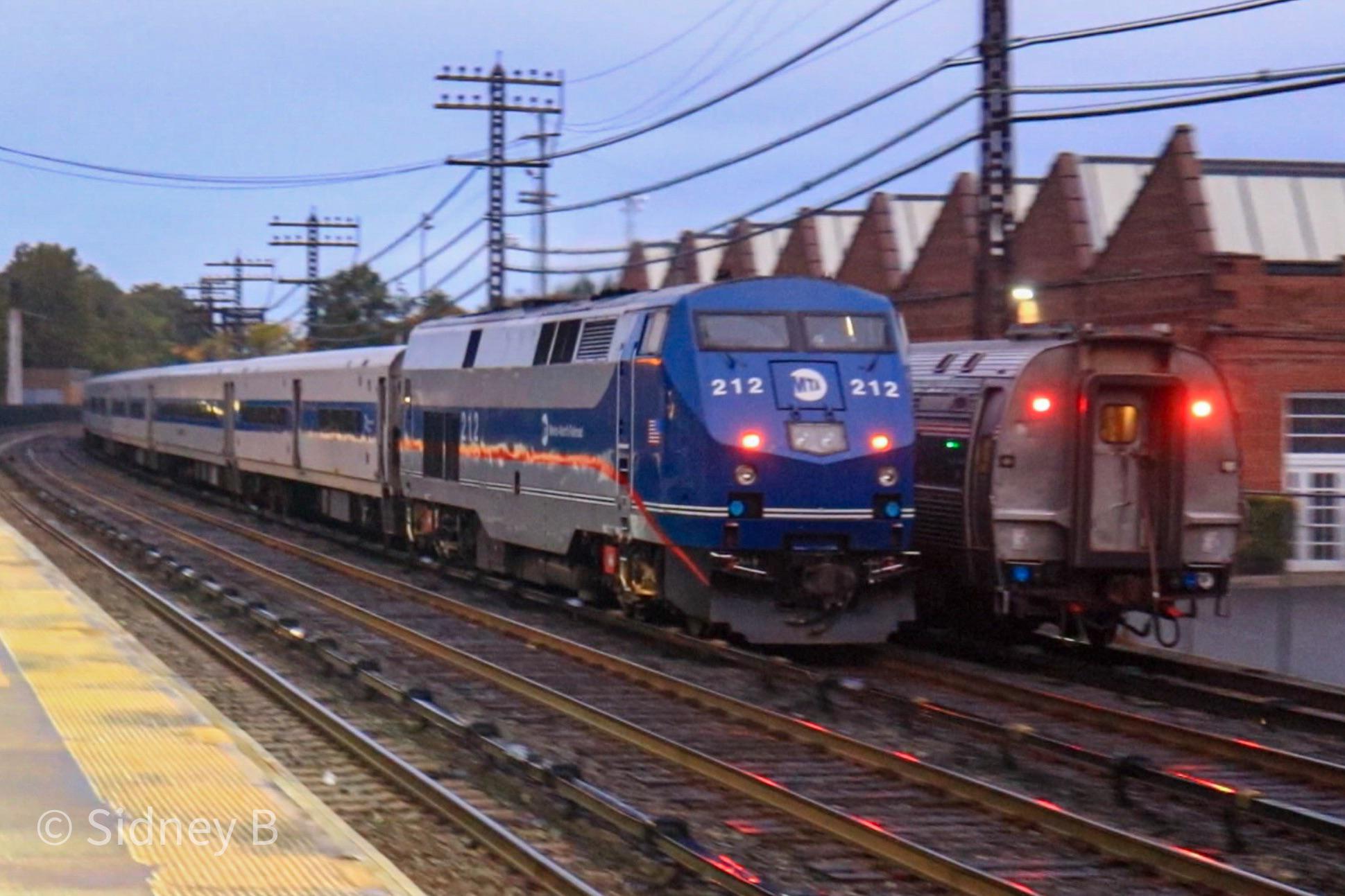 MetroNorth and Amtrak Train Race on the Hudson Line towards NYC r/trains