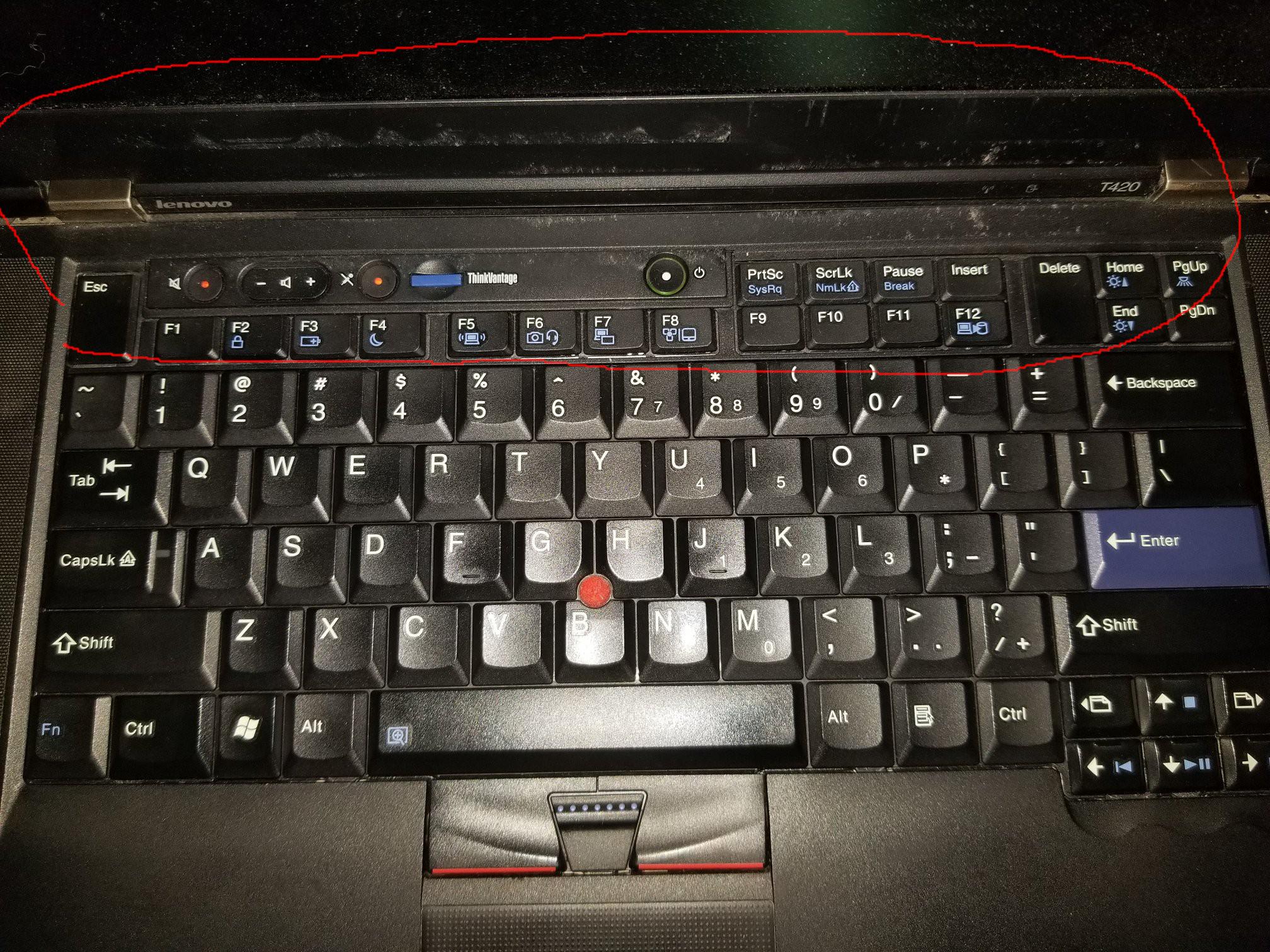 This dirt keeps coming back each time I wipe it down and close the lid