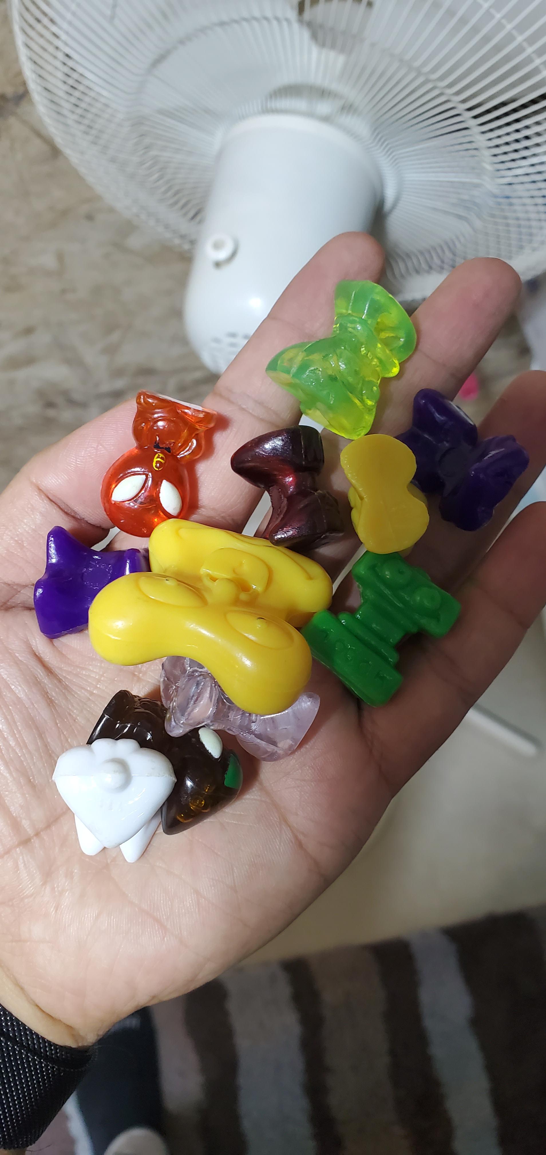 found these in my old toy box, completely what they're called or