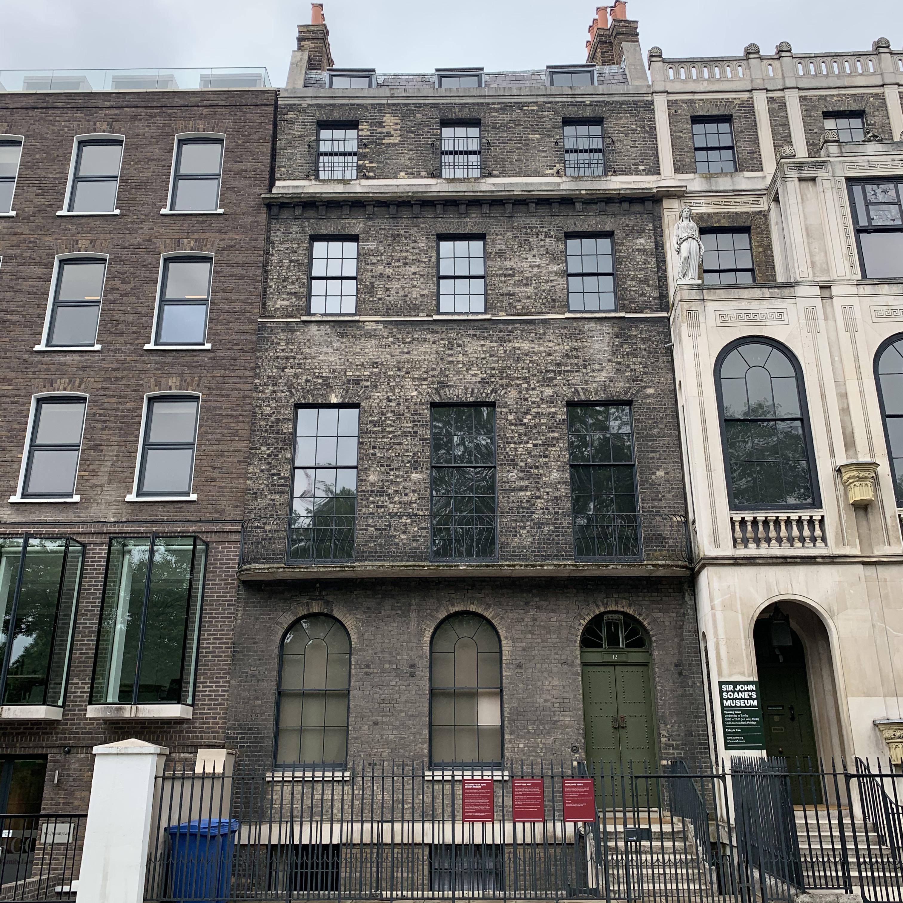 12 Grimmauld Place? 12 Lincoln’s Inn Fields, a suggested insiration r/harrypotter