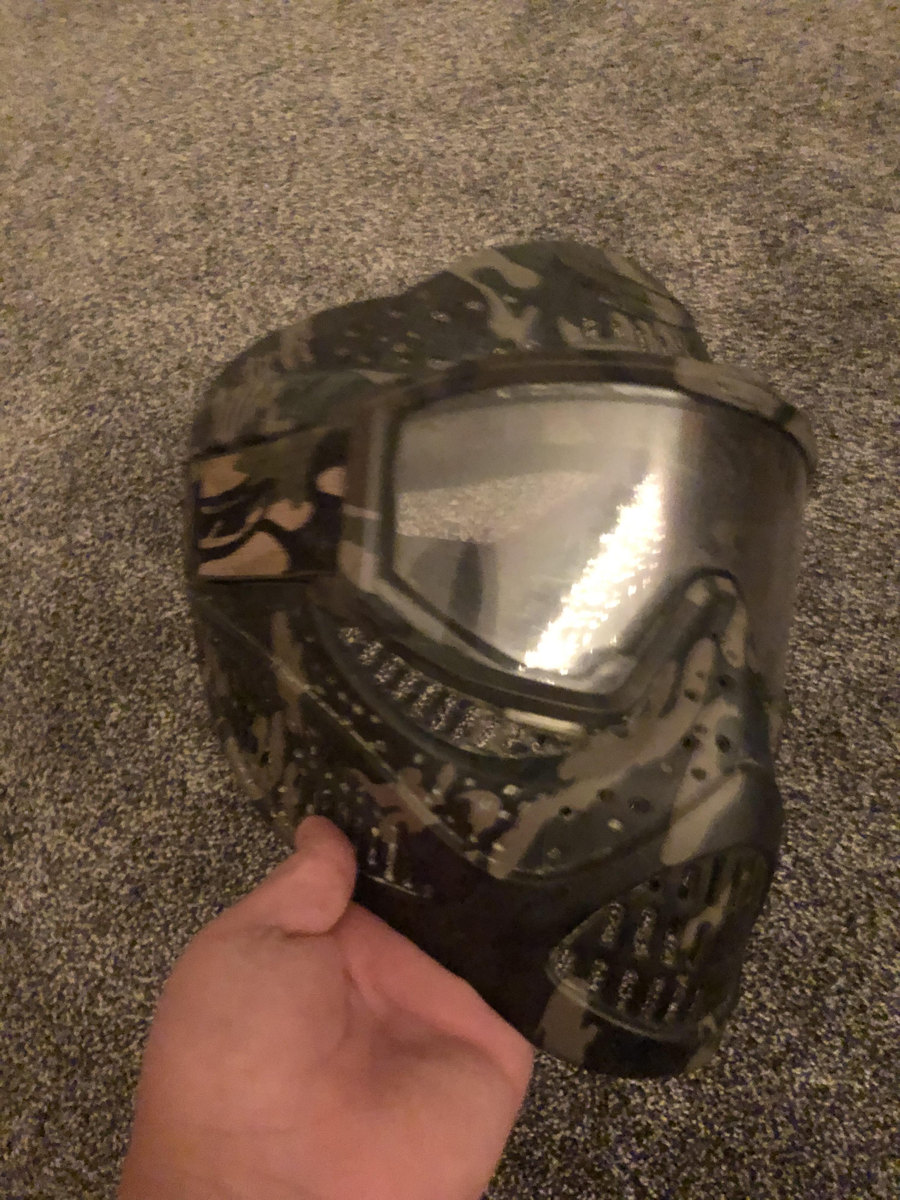 What mask is this? Is it a thermal lens, and if so, how do I clean it