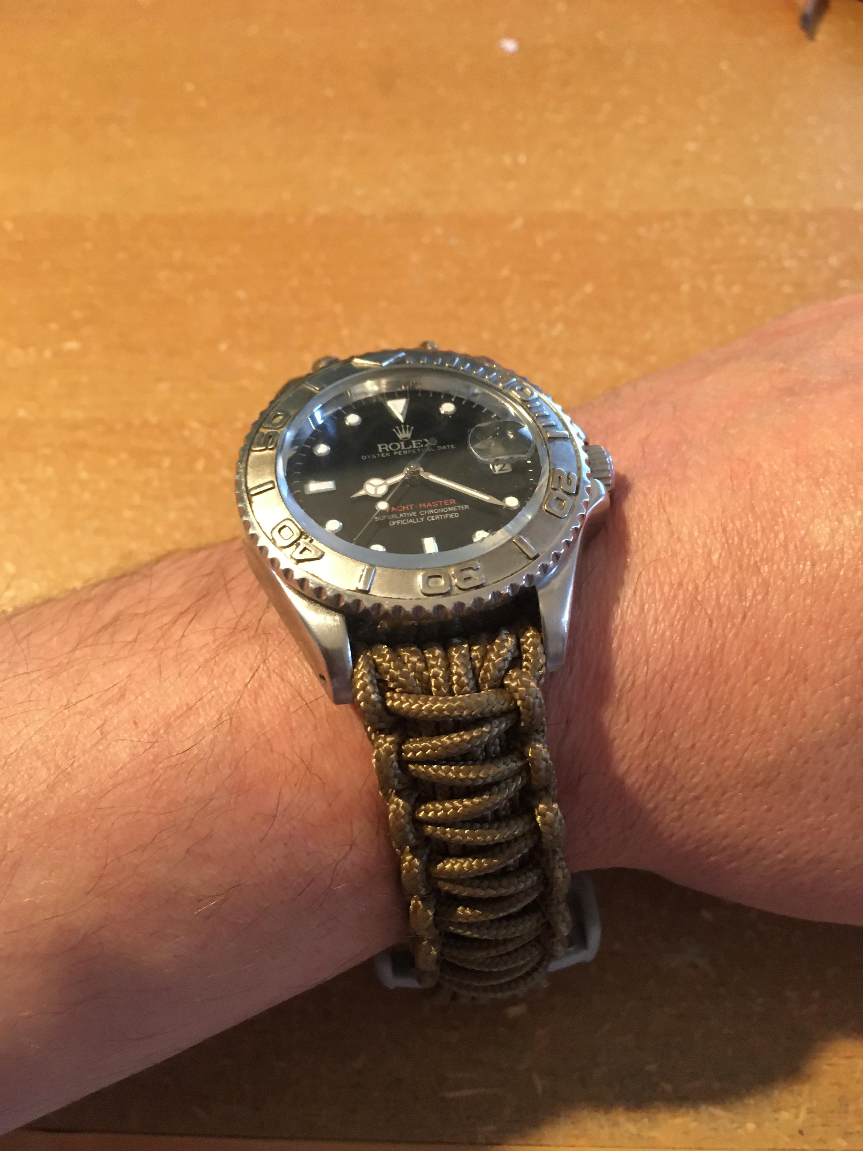 My first attempt to make paracord watch strap r/paracord