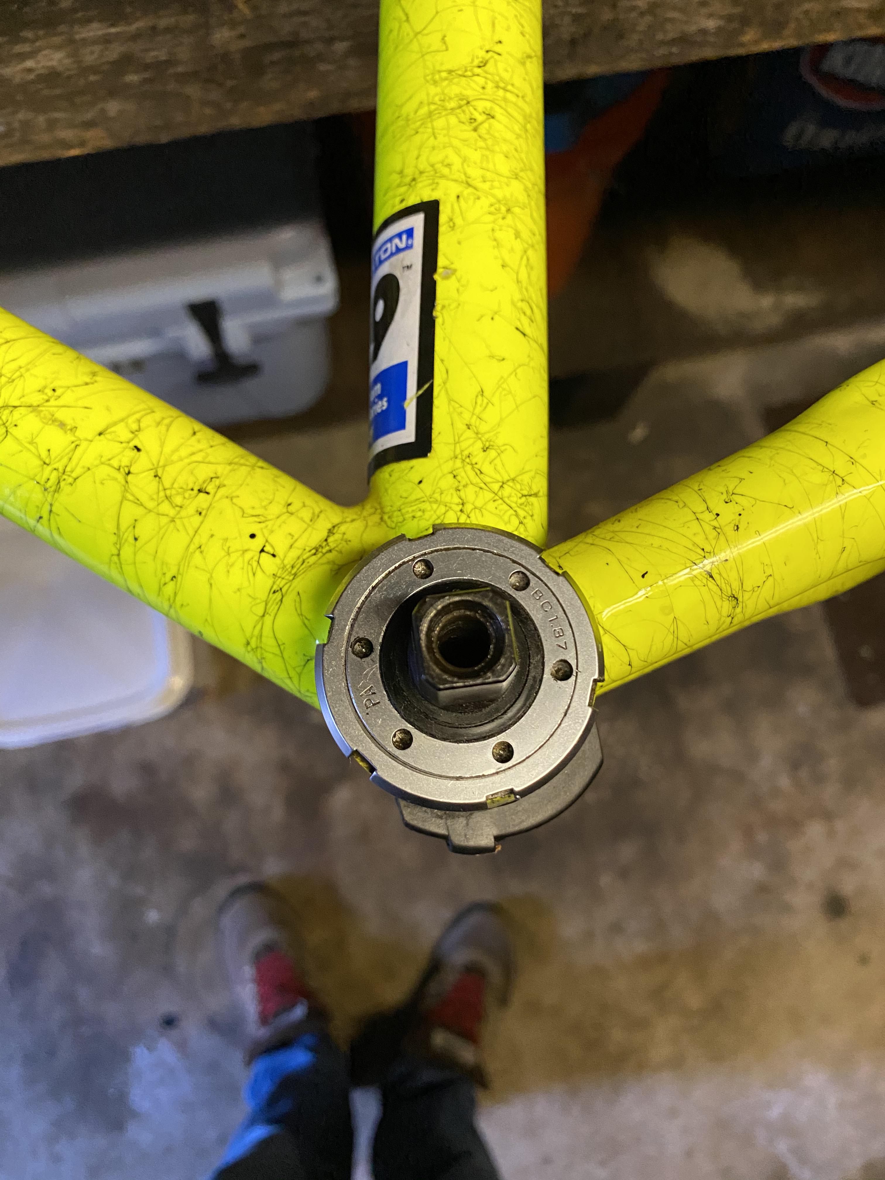 What tool do I need to remove this bottom bracket