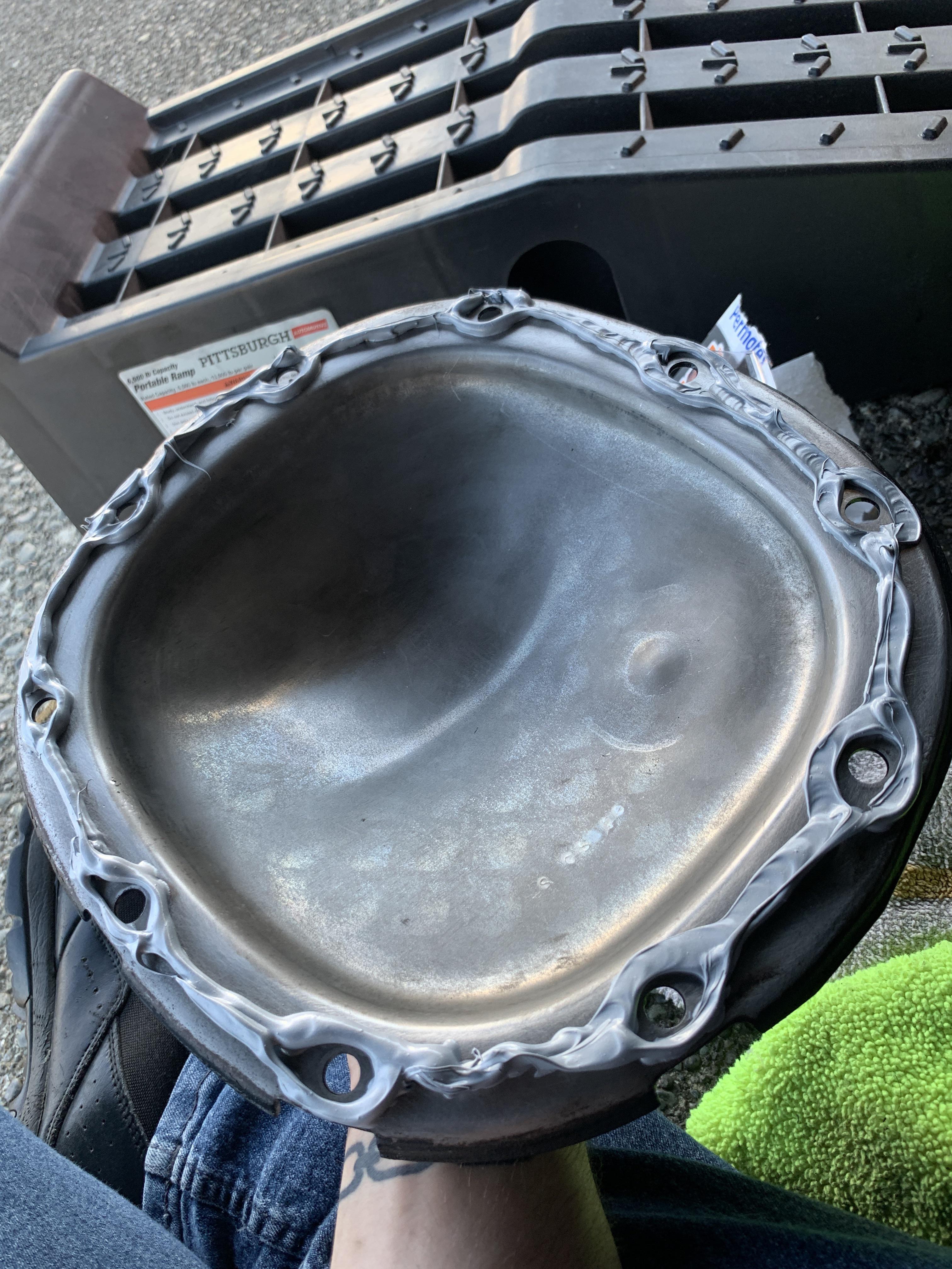 Is this too much gasket maker? I already bolted the cover on in a rush