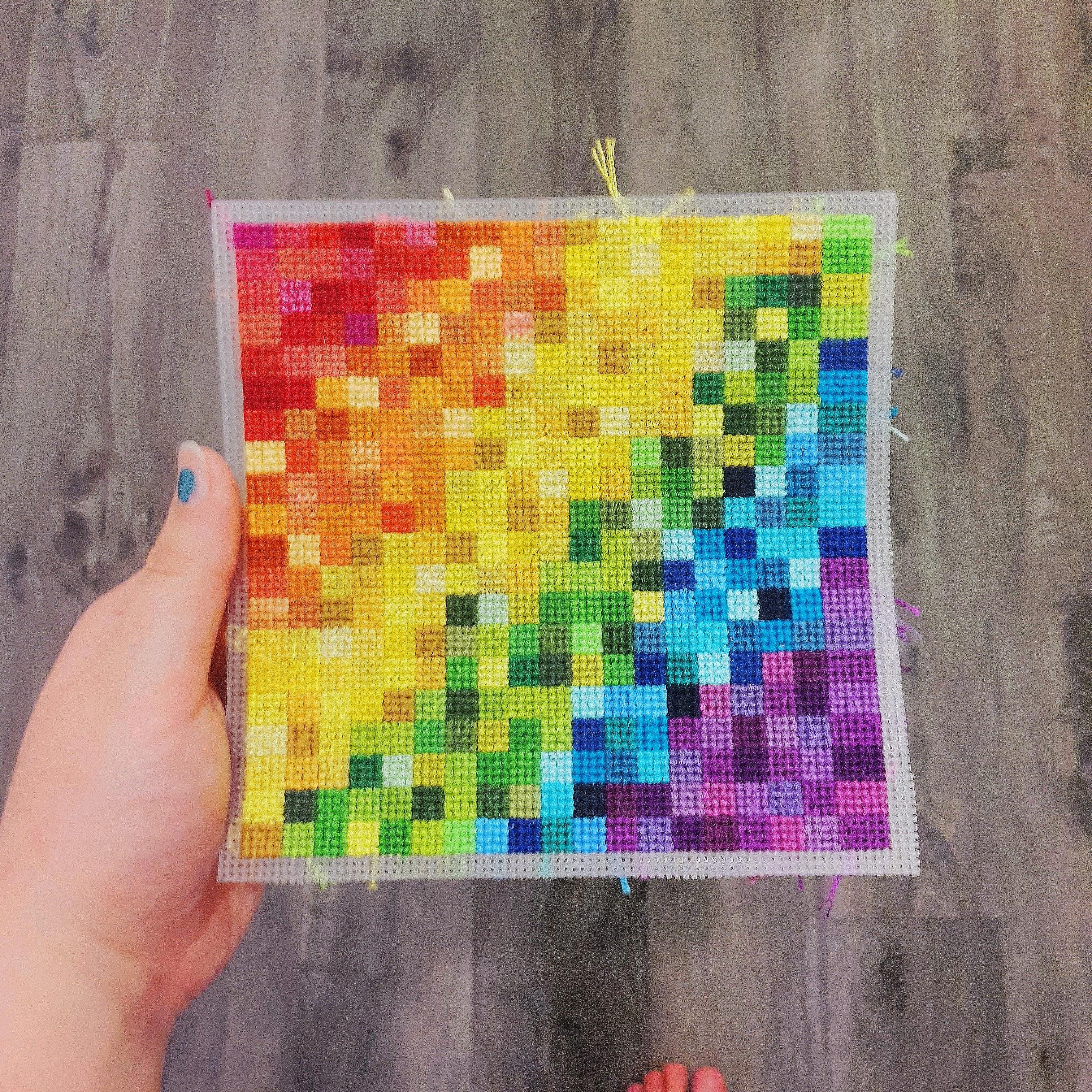 [FO] Rainbow Messy Gradient Cross Stitch 🌈 r/CrossStitch