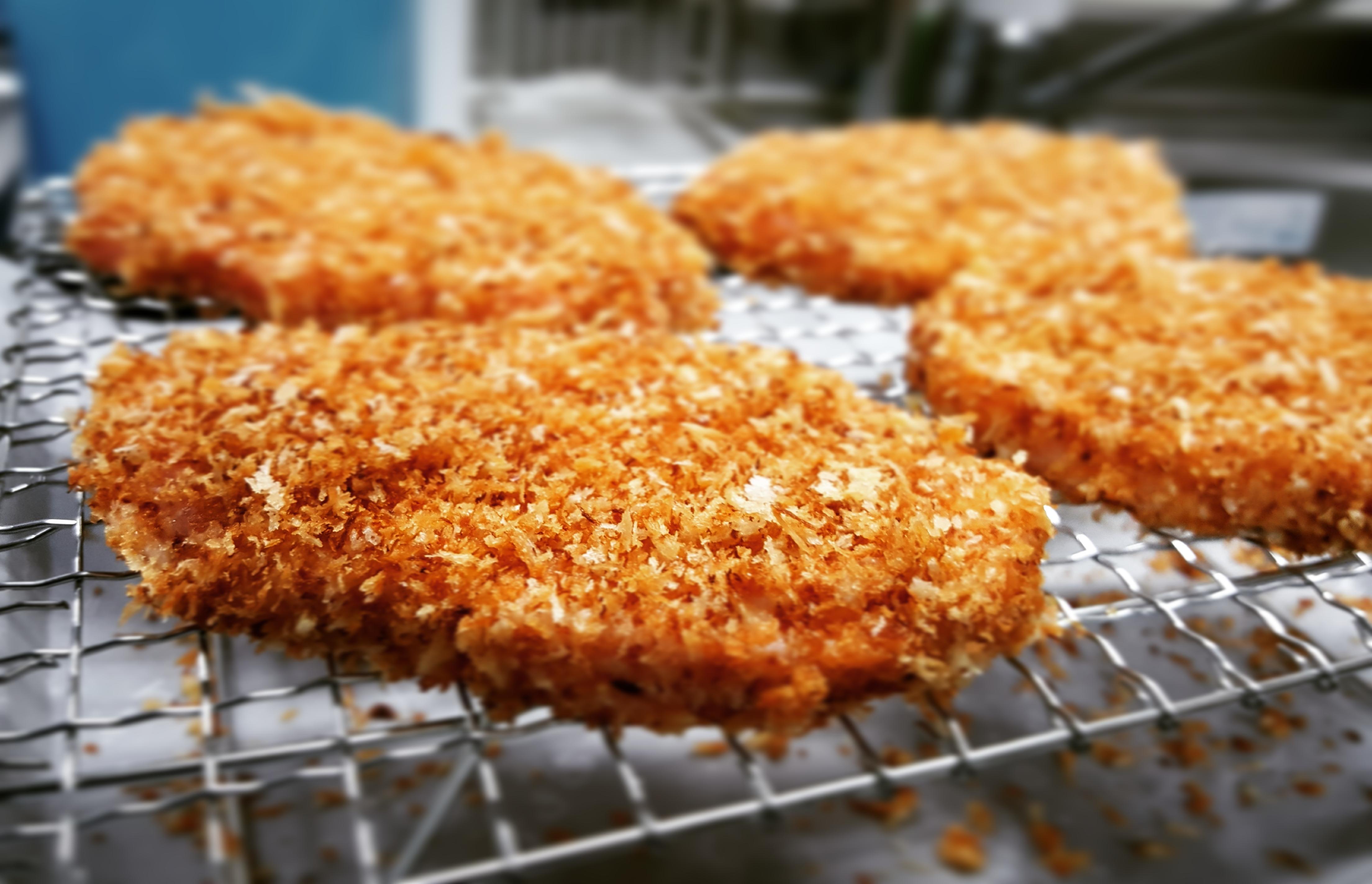 [Homemade] OvenBaked Tonkatsu (Pork Cutlet) r/food