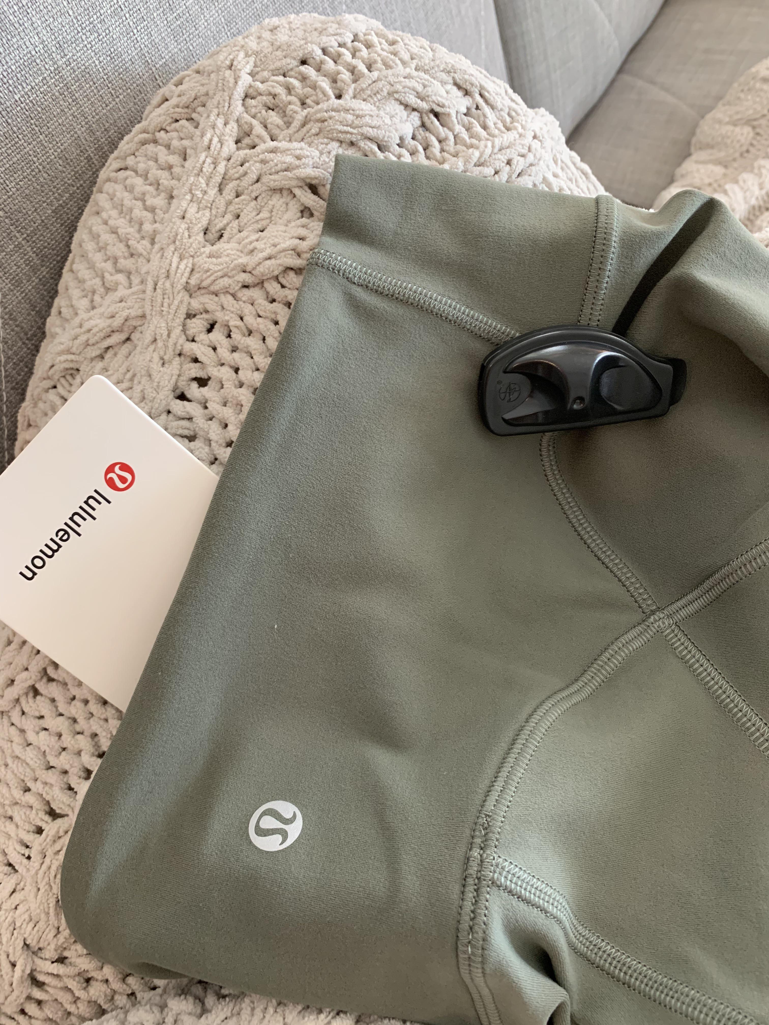Ah... the security tag 🙊 r/lululemon