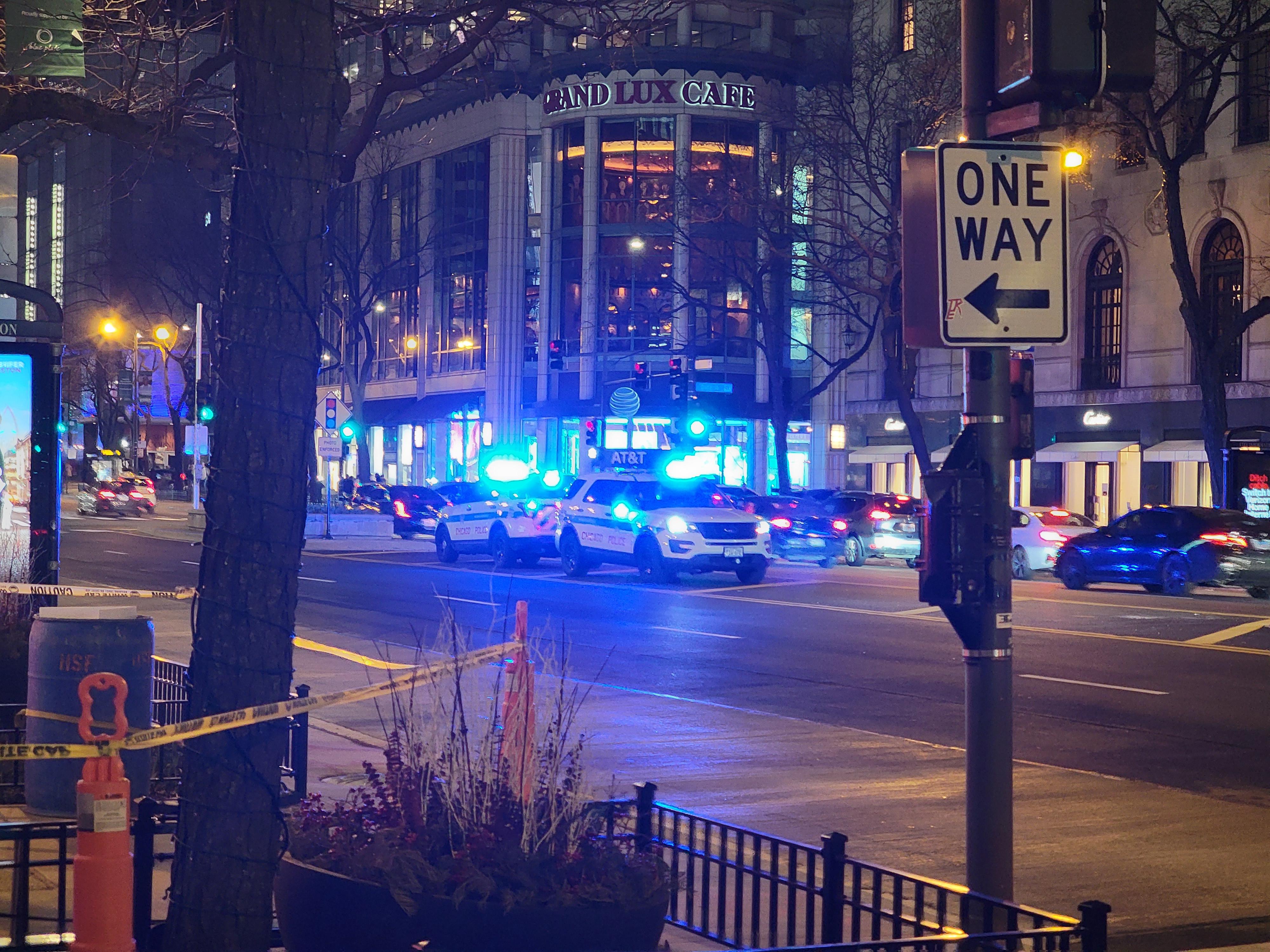 Why do cops in Chicago sit like this? r/police