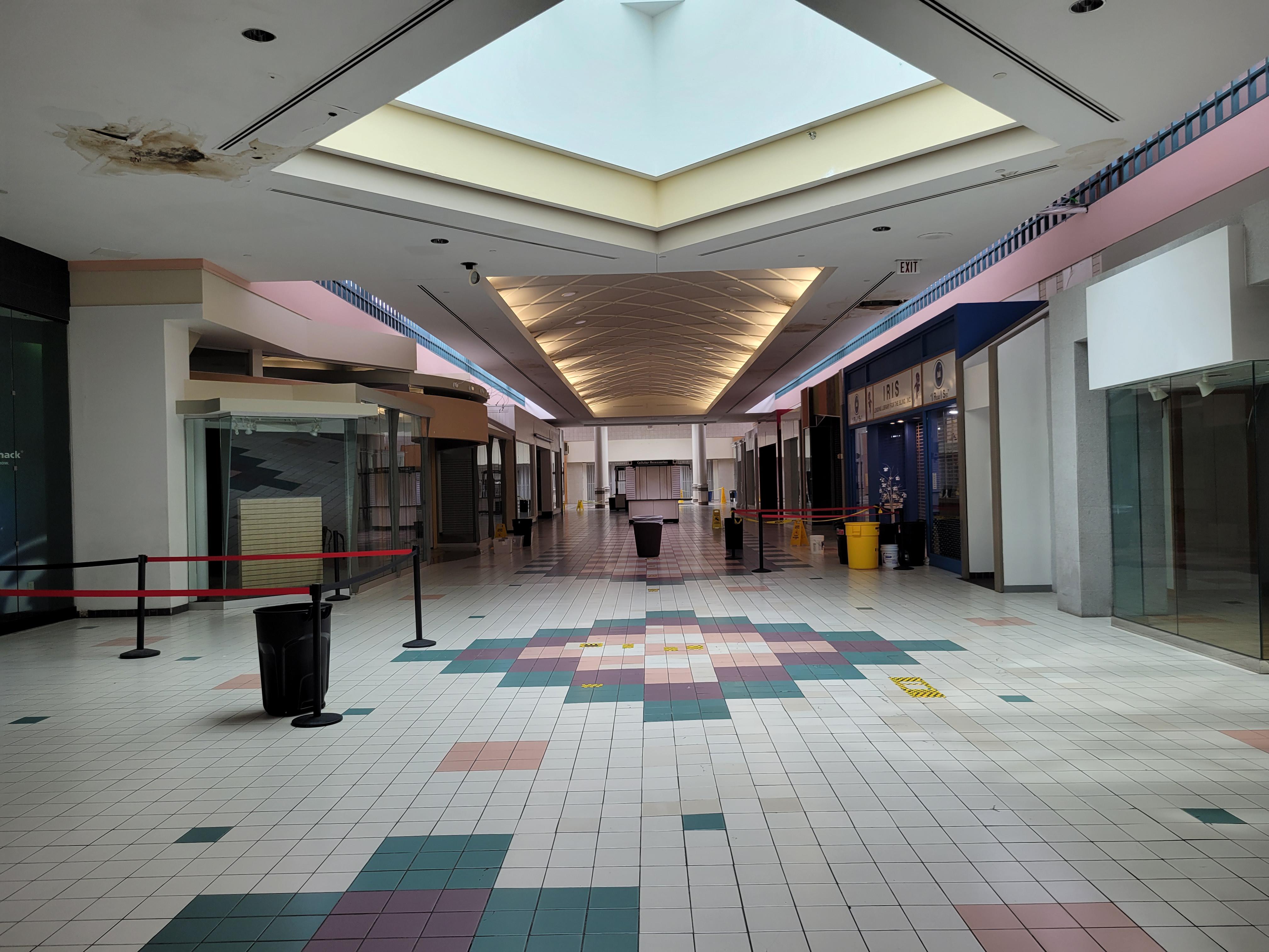 Regency Square Mall (Jacksonville, FL) 9/8/22 r/deadmalls