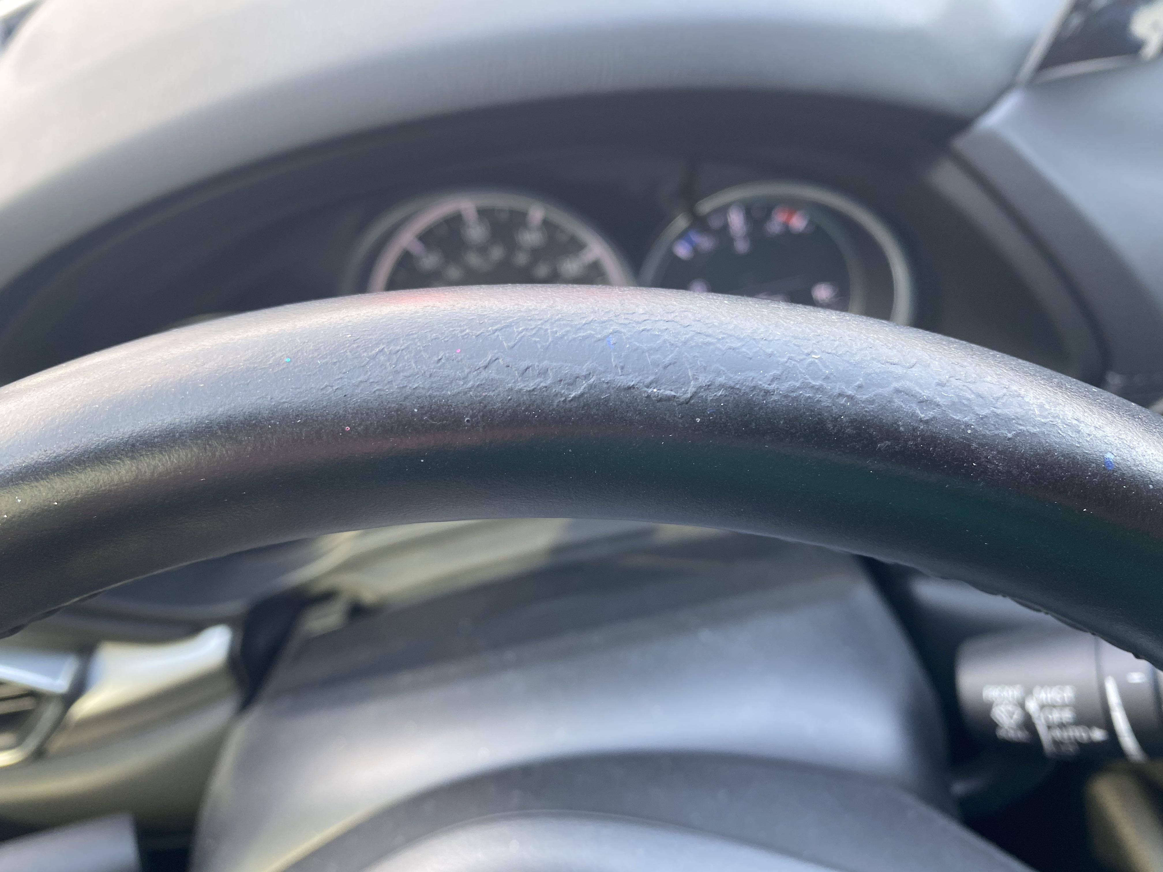 ‘18 Cracking leather. Will dealer fix r/CX5