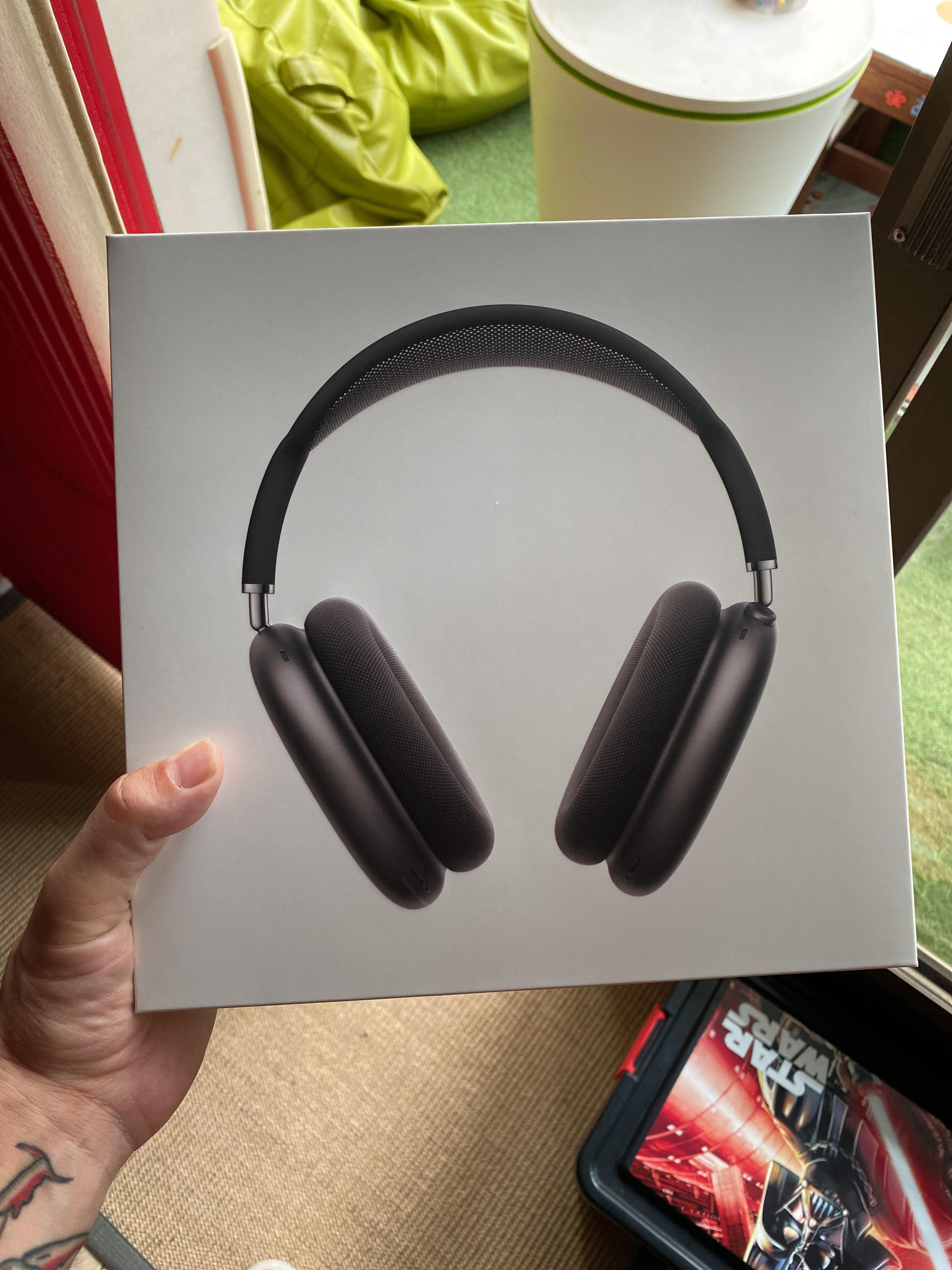 AirPods Max + Official Apple Lightning to 3.5mm Cable + FiiO Portable