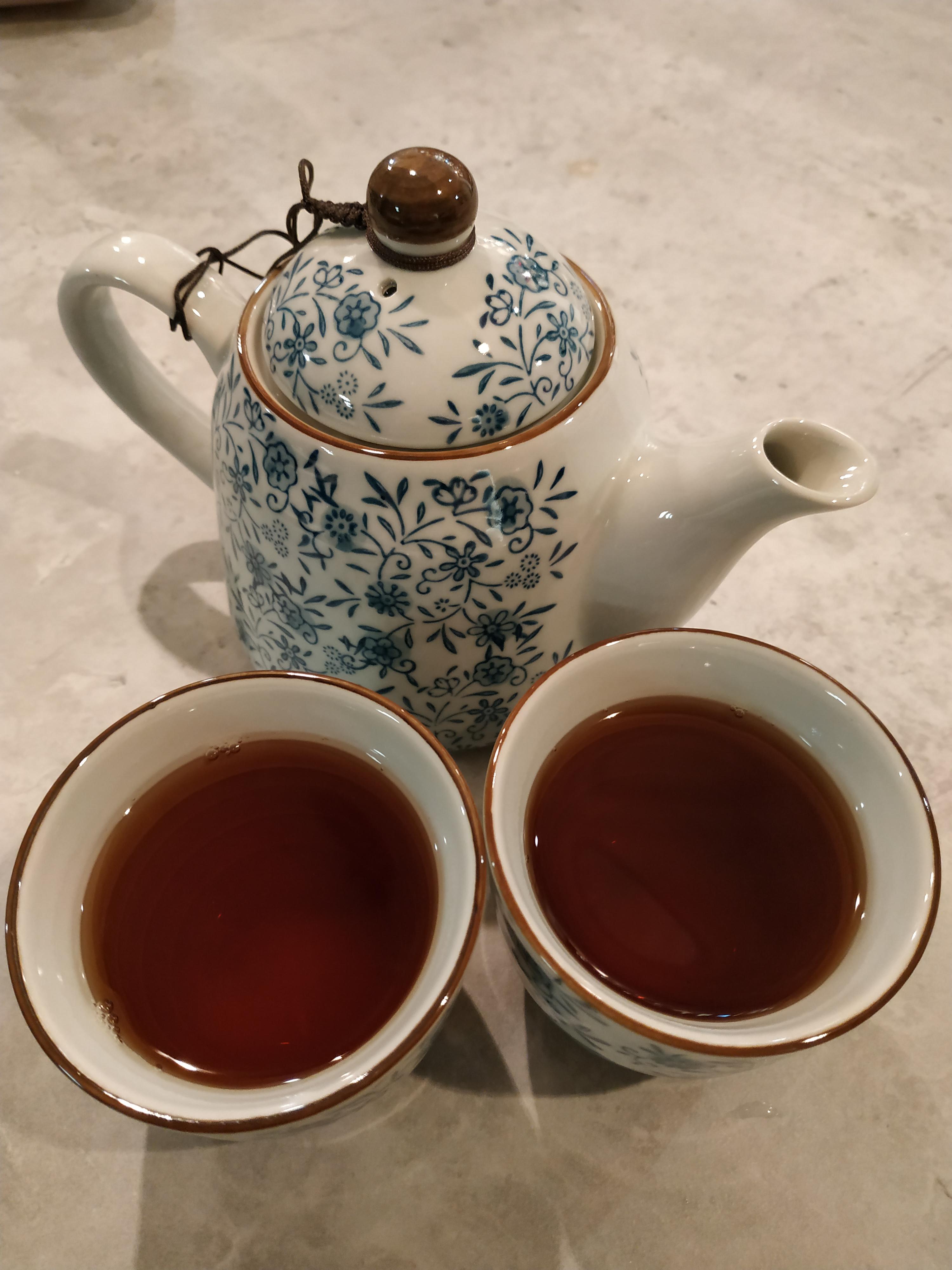 Lapsang Souchong, 3 min with boiling water straight from kettle (home