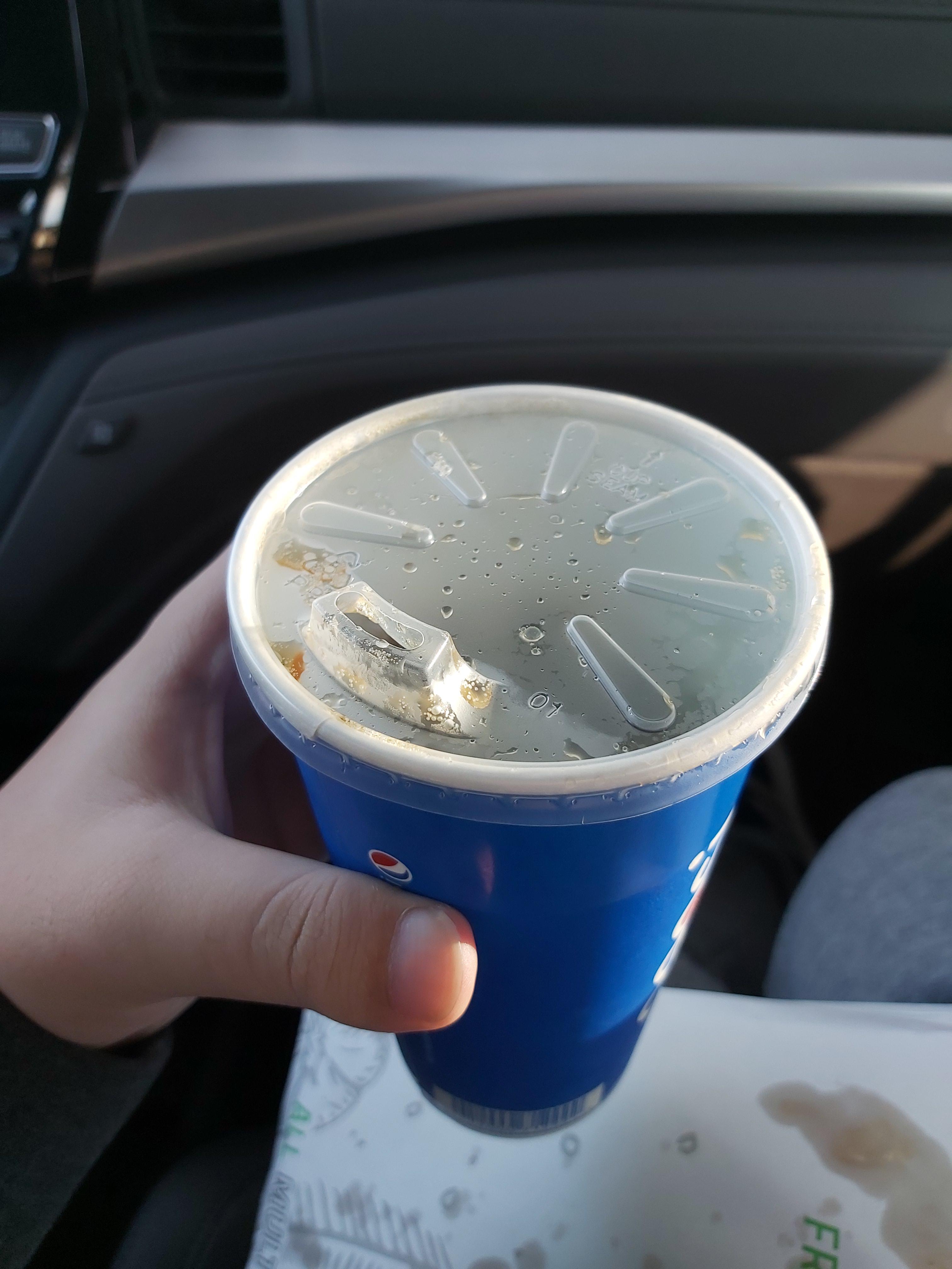This strawless fountain drink lid r/mildlyinteresting