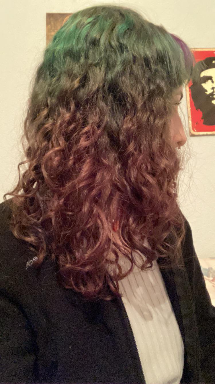 I dyed my red dyed hair to green. the tops are green but the bottoms