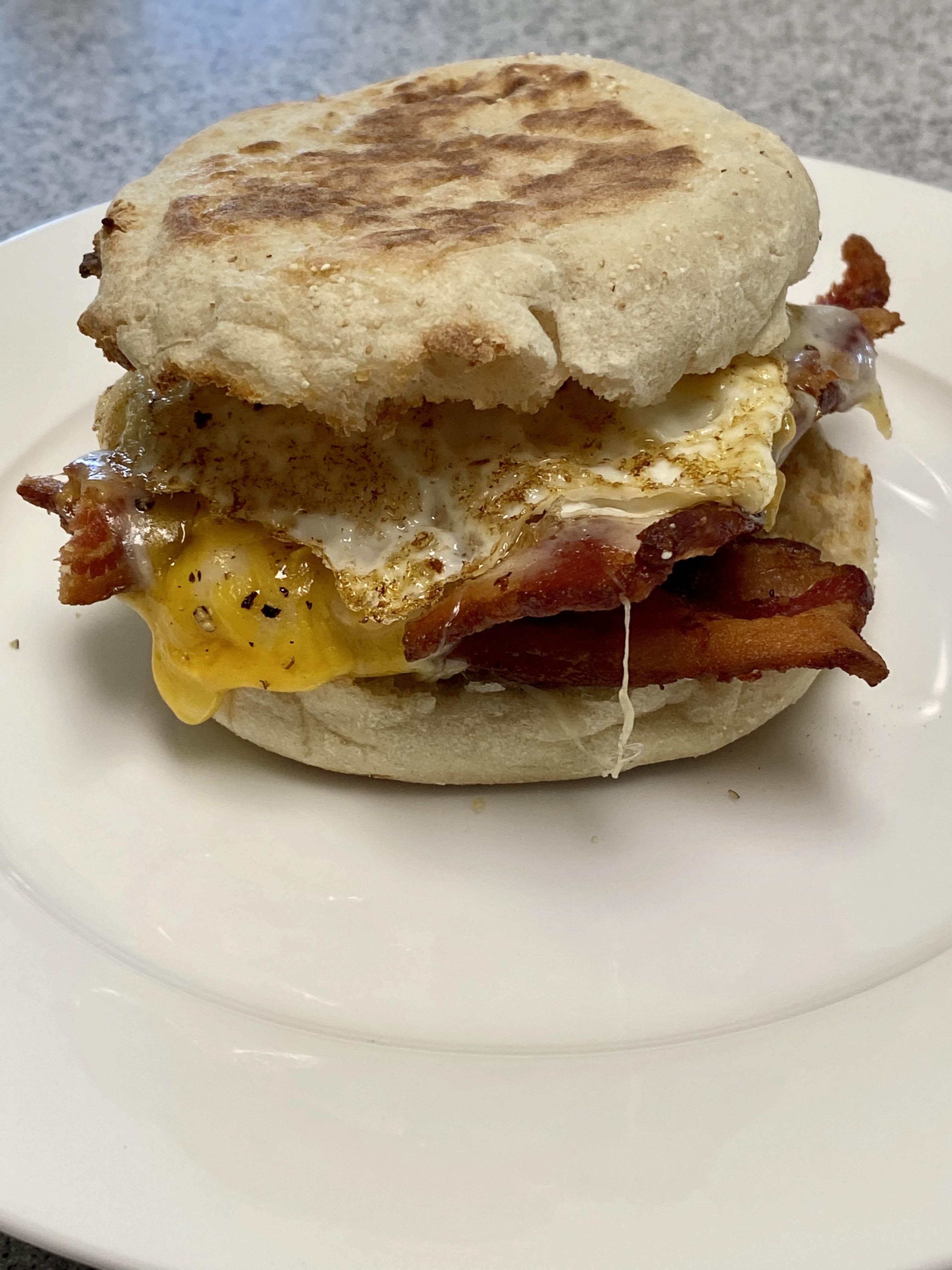 [Homemade] Bacon breakfast sandwich r/food