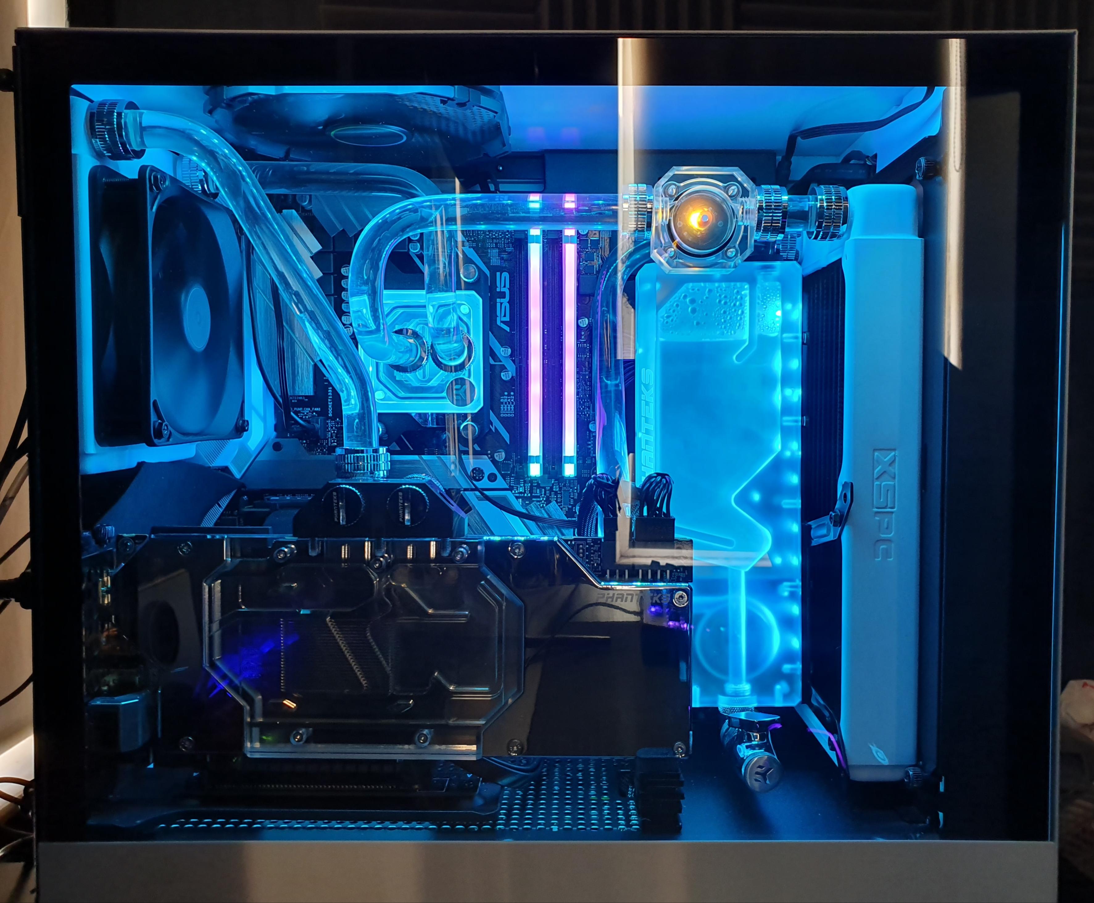 My fully custom watercooled build, all stuffed in an ATX NZXT H500 r/gamingpc