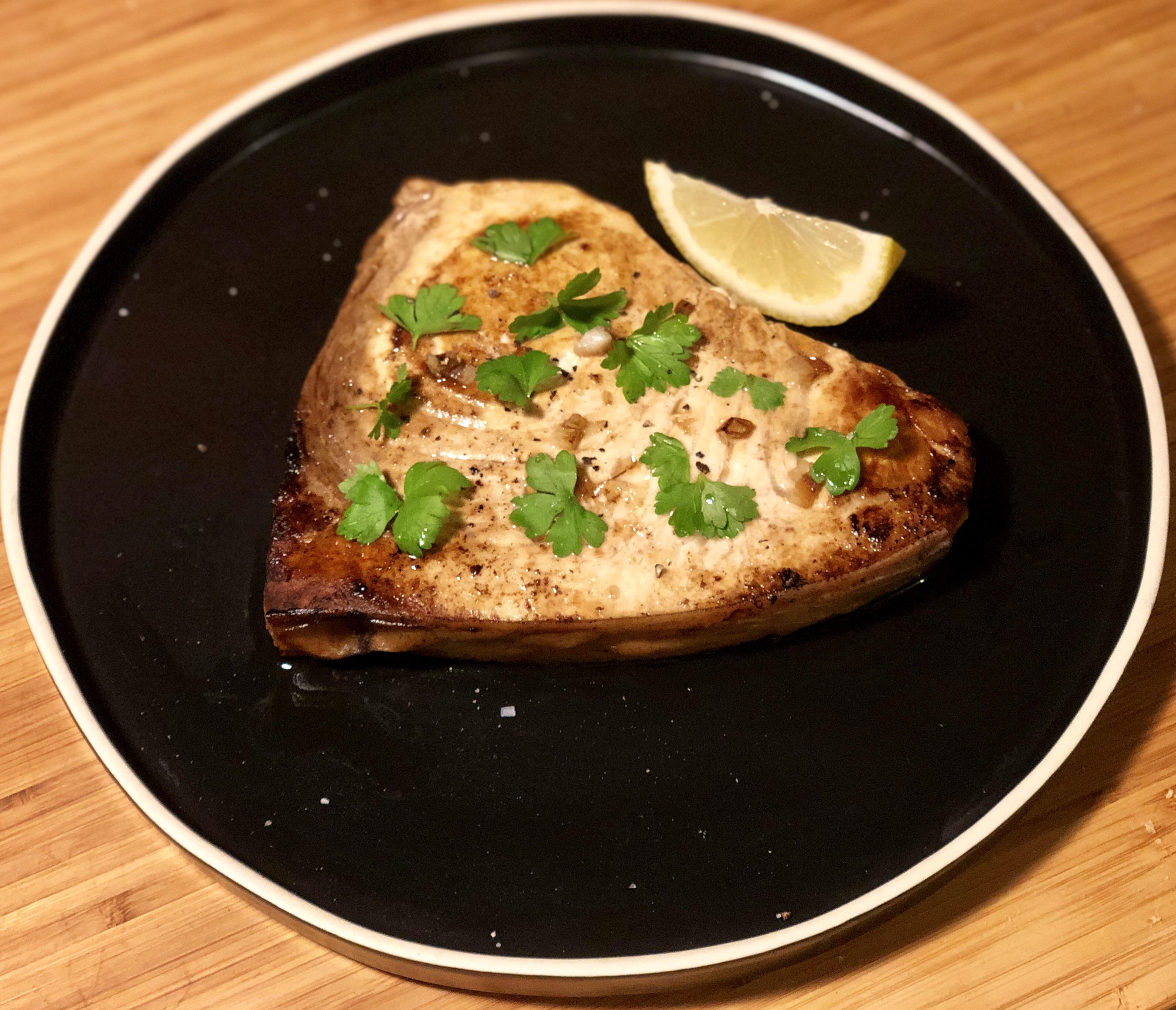 [Homemade] Skillet Swordfish r/food