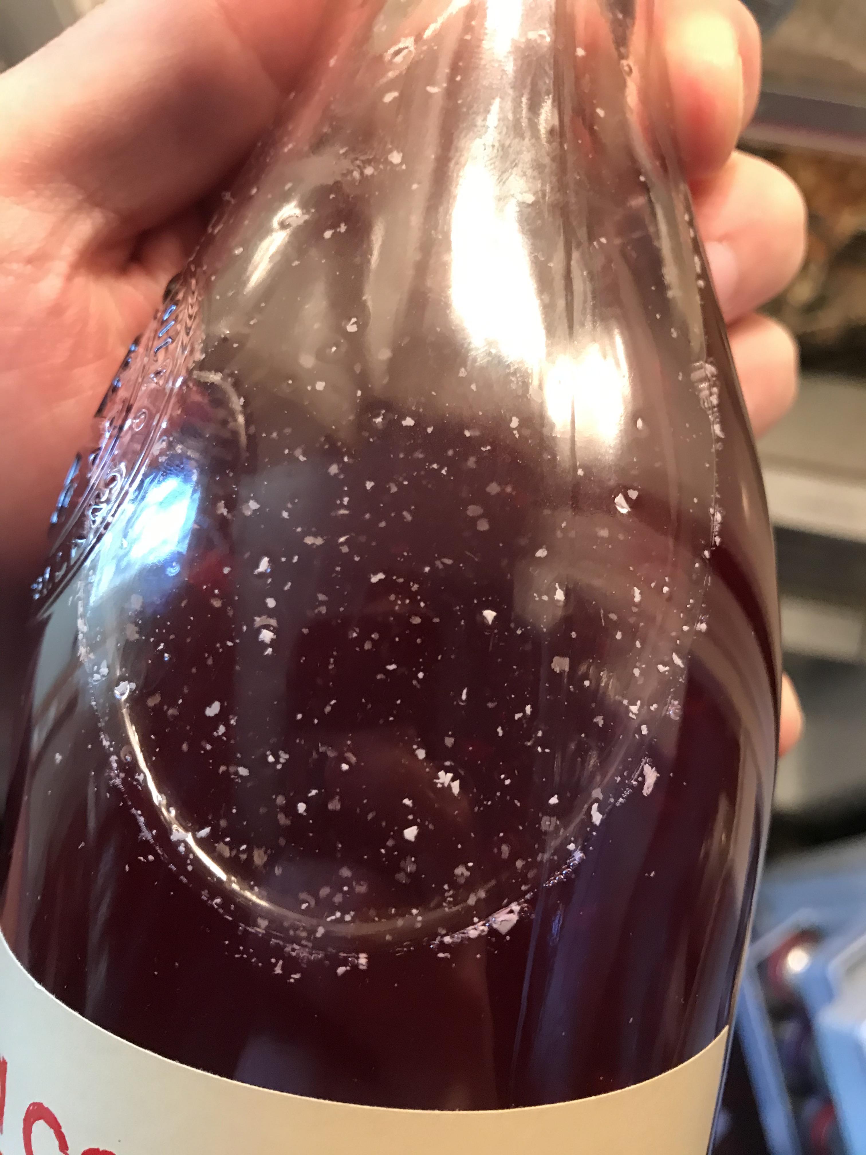 White flakes in 2F. Any idea what it is/ is it safe to drink? r/Kombucha