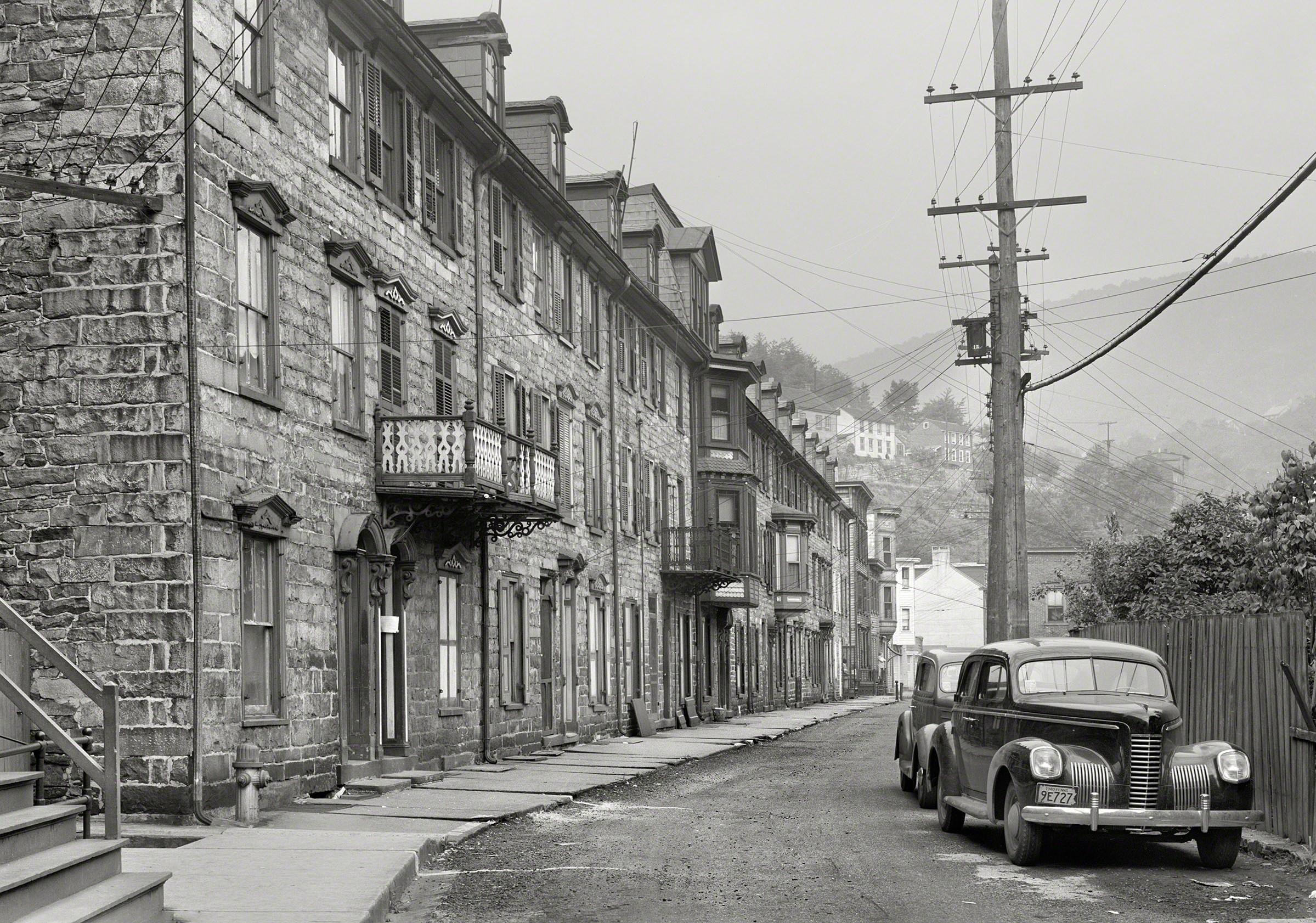 Houses on Race Street in Mauch Chunk, Pennsylvania. August 1940. r