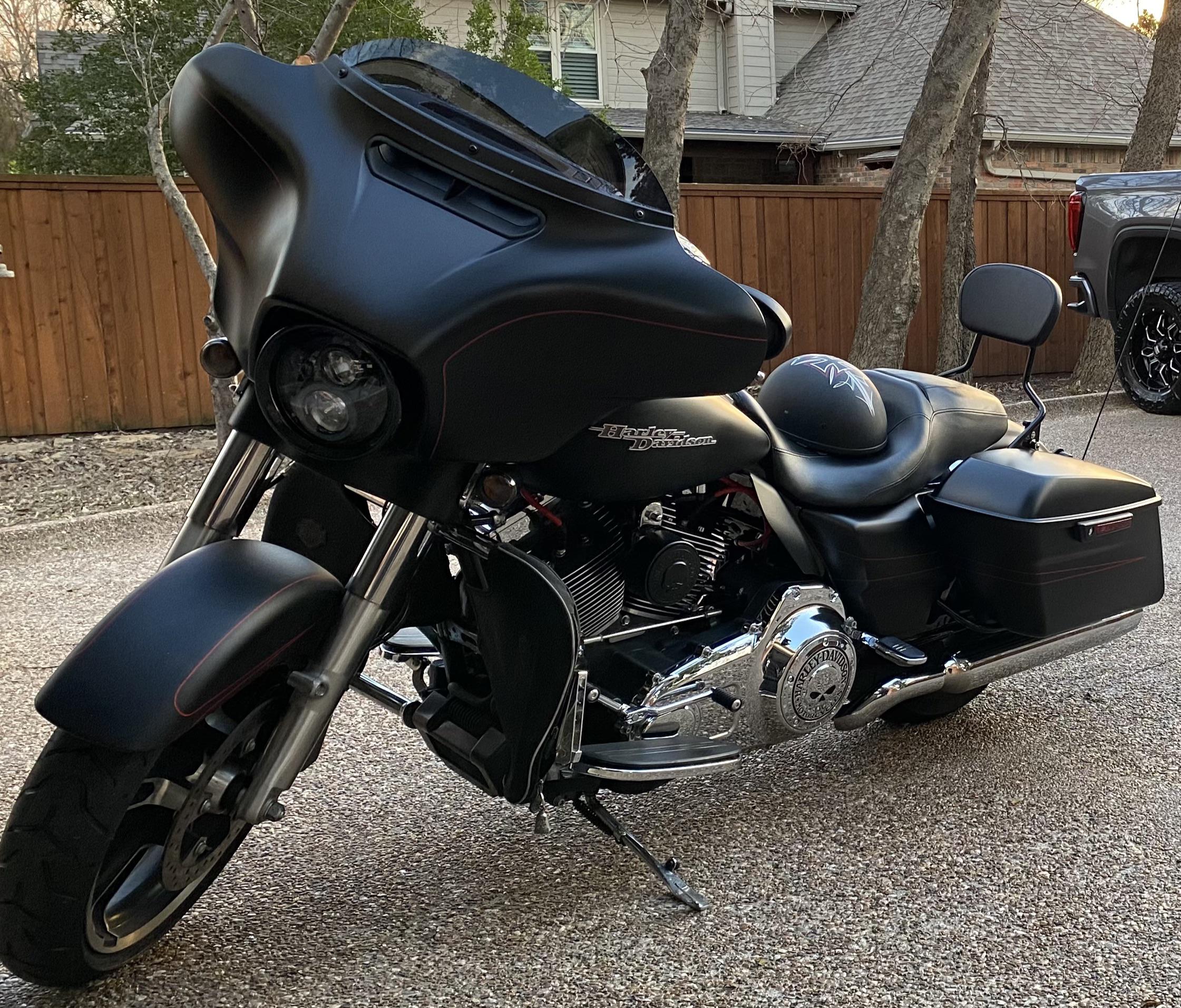 Harley Street Glide Flat Black