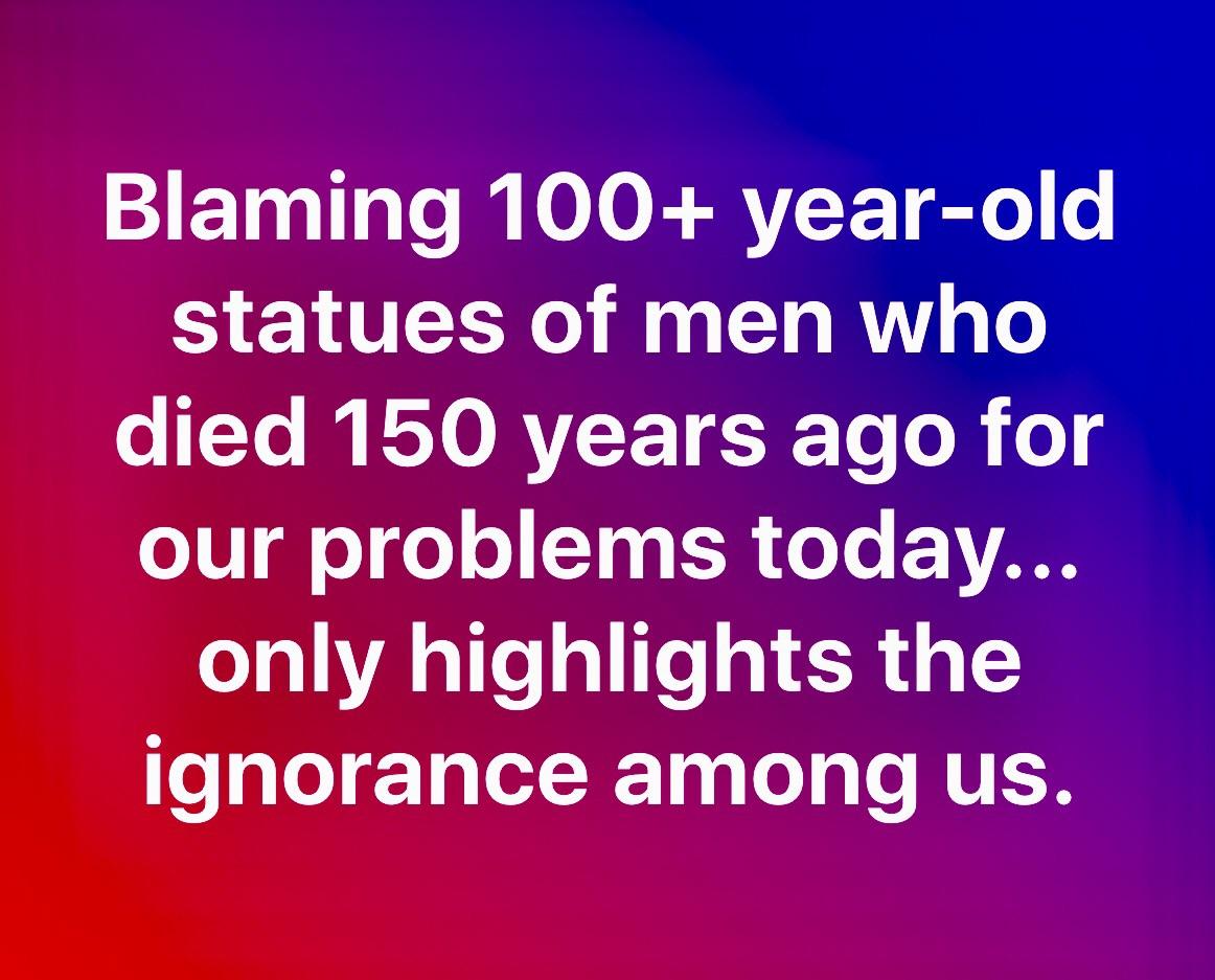 STATUES! r/forwardsfromgrandma