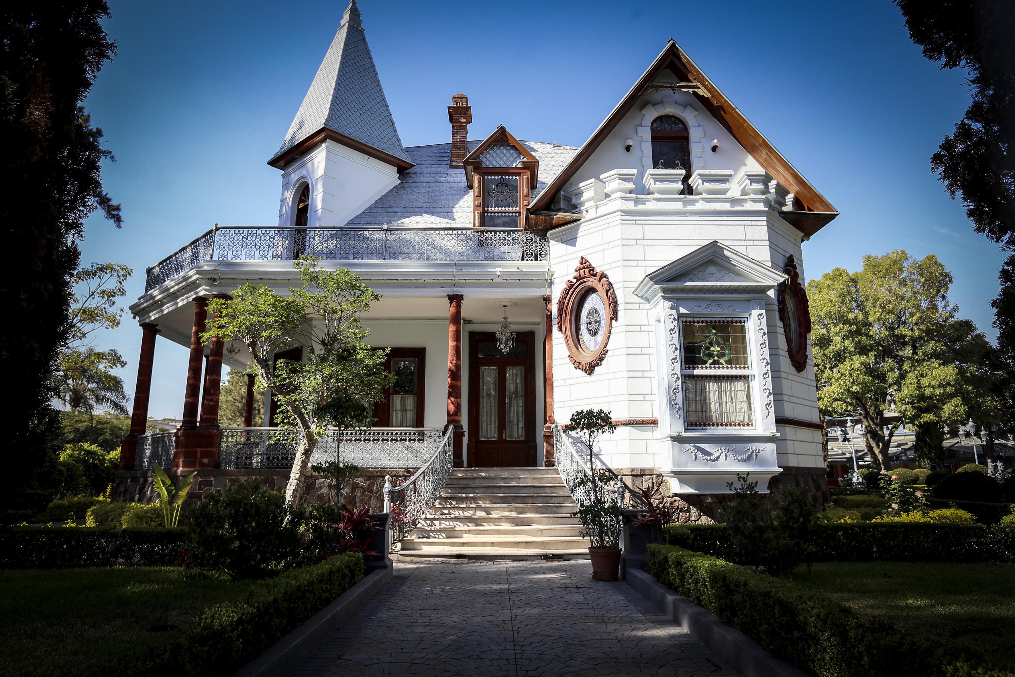 Mansión Clover Lawn. Built in 1866 by an Irish migrant in Guadalajara