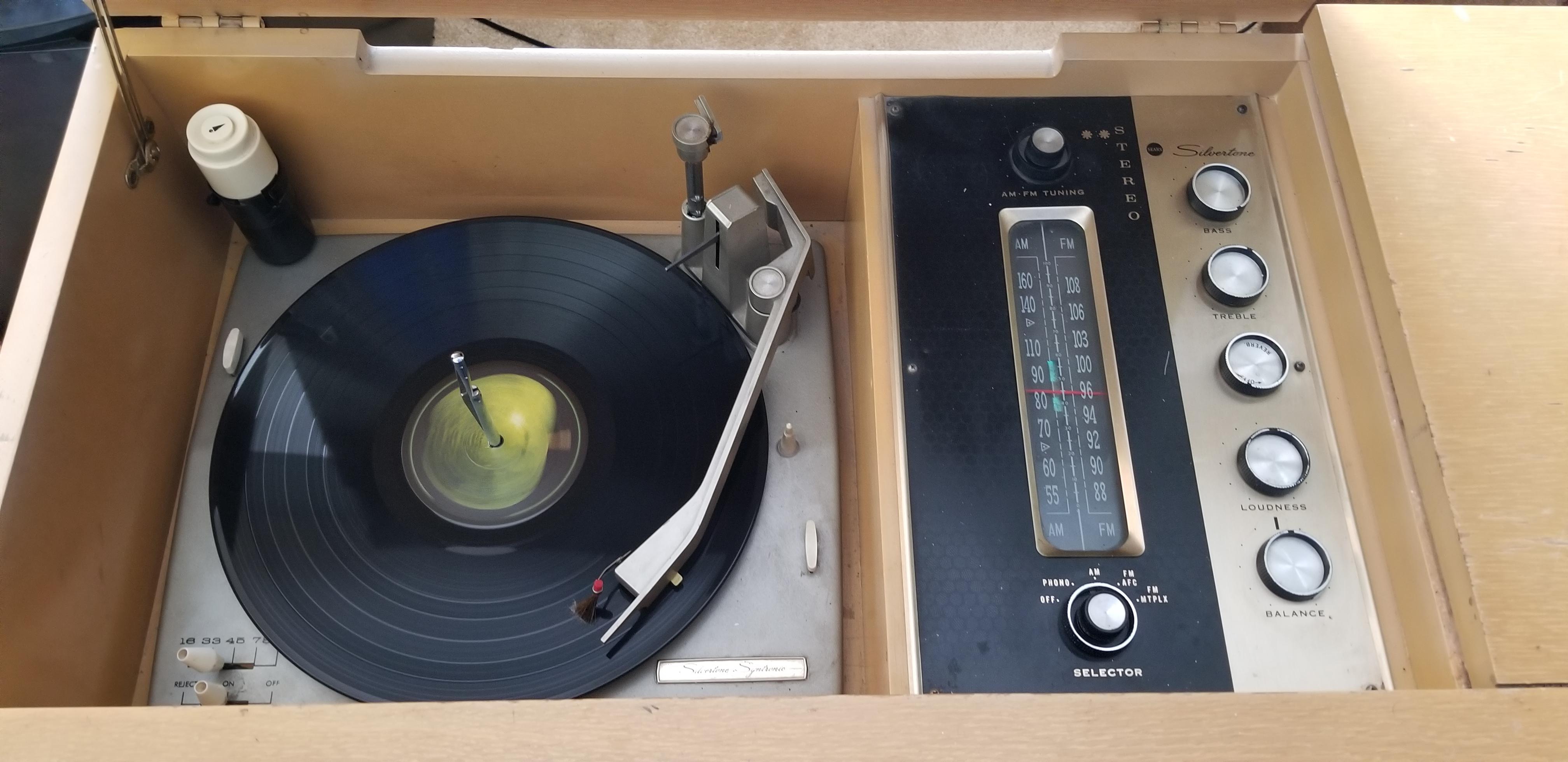 1960s silvertone console r/turntables