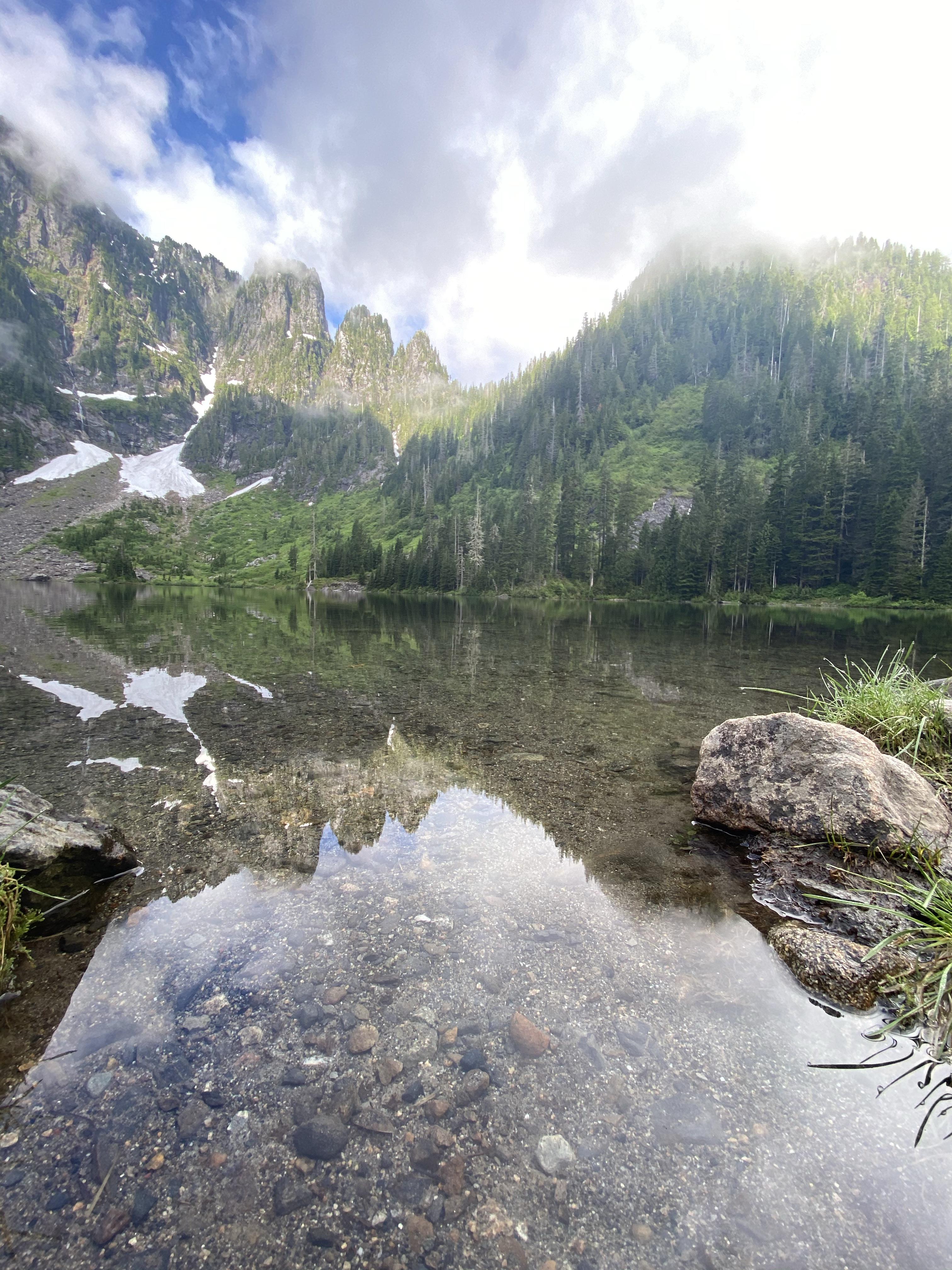 Lake 22 in Granite Falls, Washington State, USA r/hiking