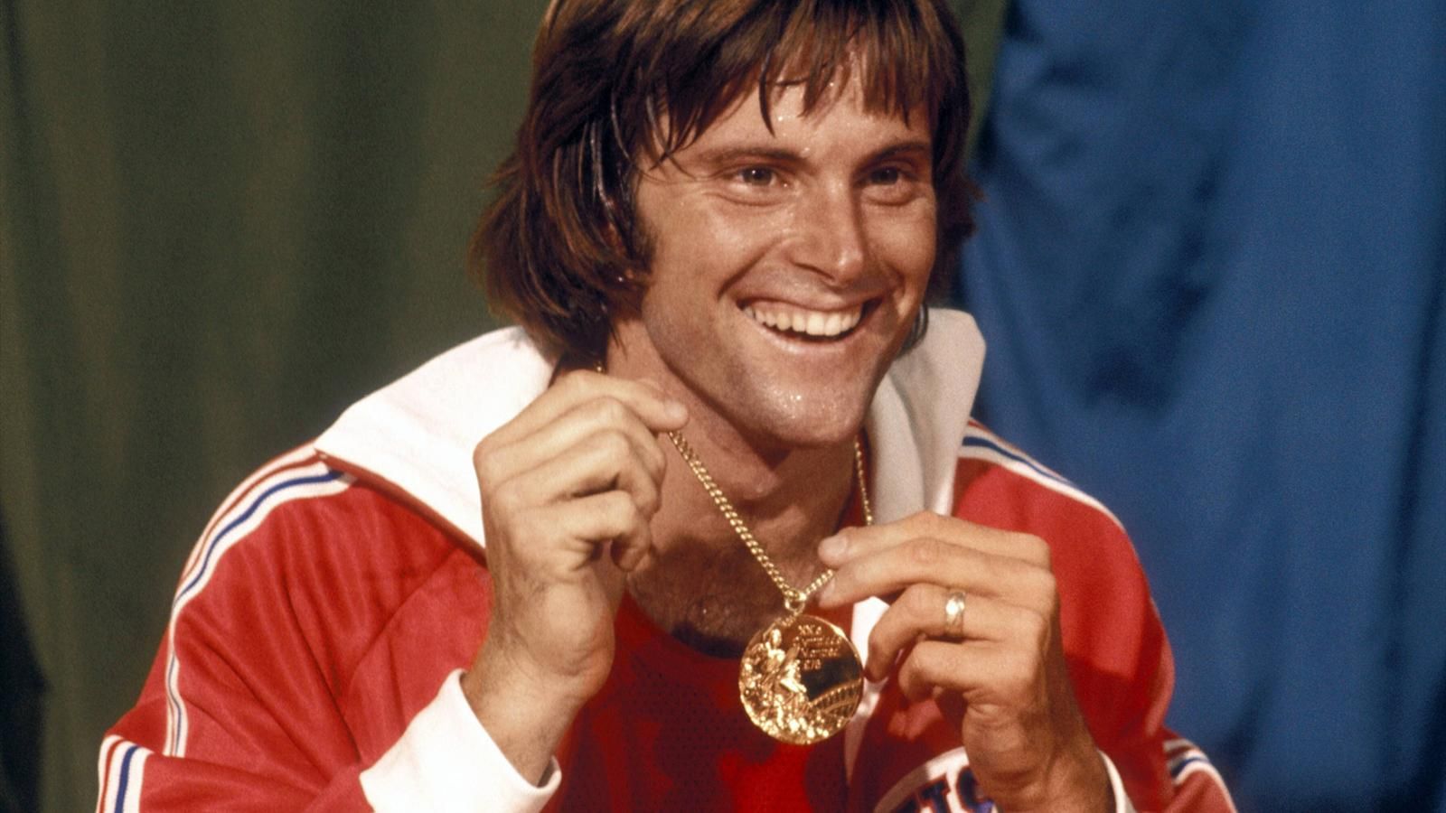 Bruce Jenner wins gold medal in decathlon, 1976 Summer Olympics, Montreal r/ImagesOfCanada